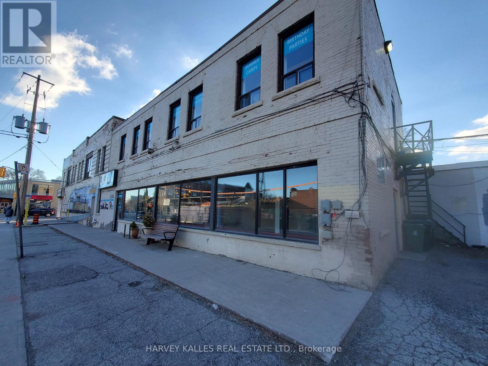 Main Fl - 406 Pacific Avenue, Toronto (Junction Area), Ontario  M6P 2R4 - Photo 1 - W11995174