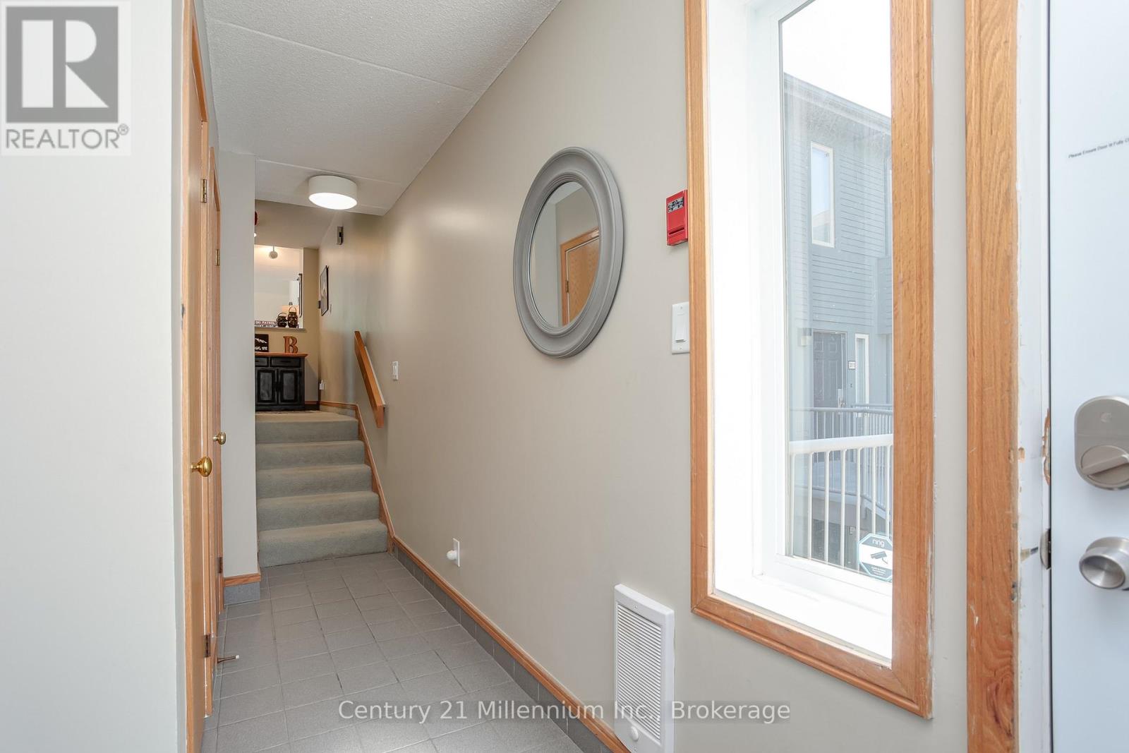 313 - 107 Ann Heggtveit Drive, Blue Mountains, Ontario  L9Y 0P7 - Photo 2 - X11994176