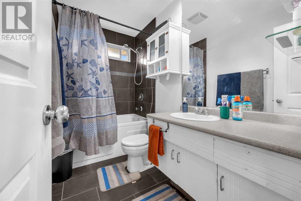 3323 Temple Way Ne, Calgary, Alberta  T1Y 3B8 - Photo 14 - A2168737