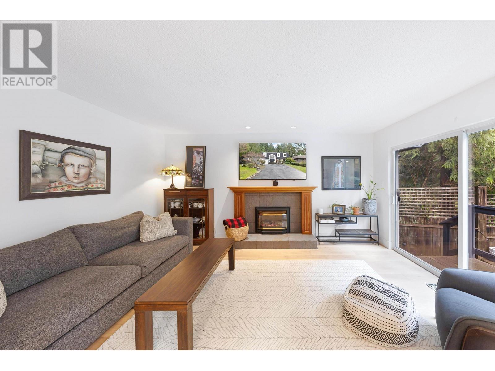 5446 Cliffridge Avenue, North Vancouver, British Columbia  V7R 4M4 - Photo 16 - R2952963