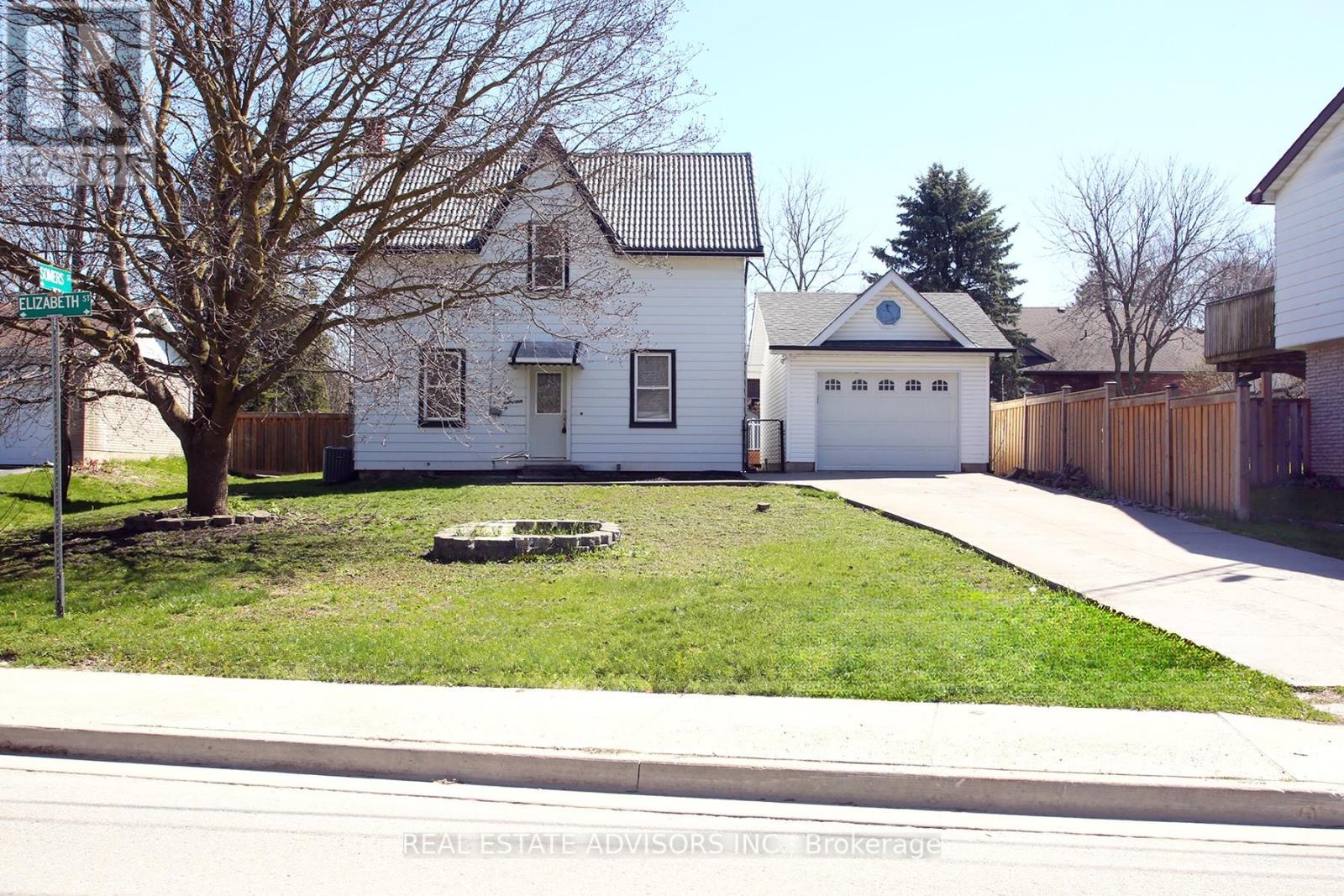 7 Elizabeth Street, Innisfil (Cookstown), Ontario  L0L 1W0 - Photo 3 - N11995222
