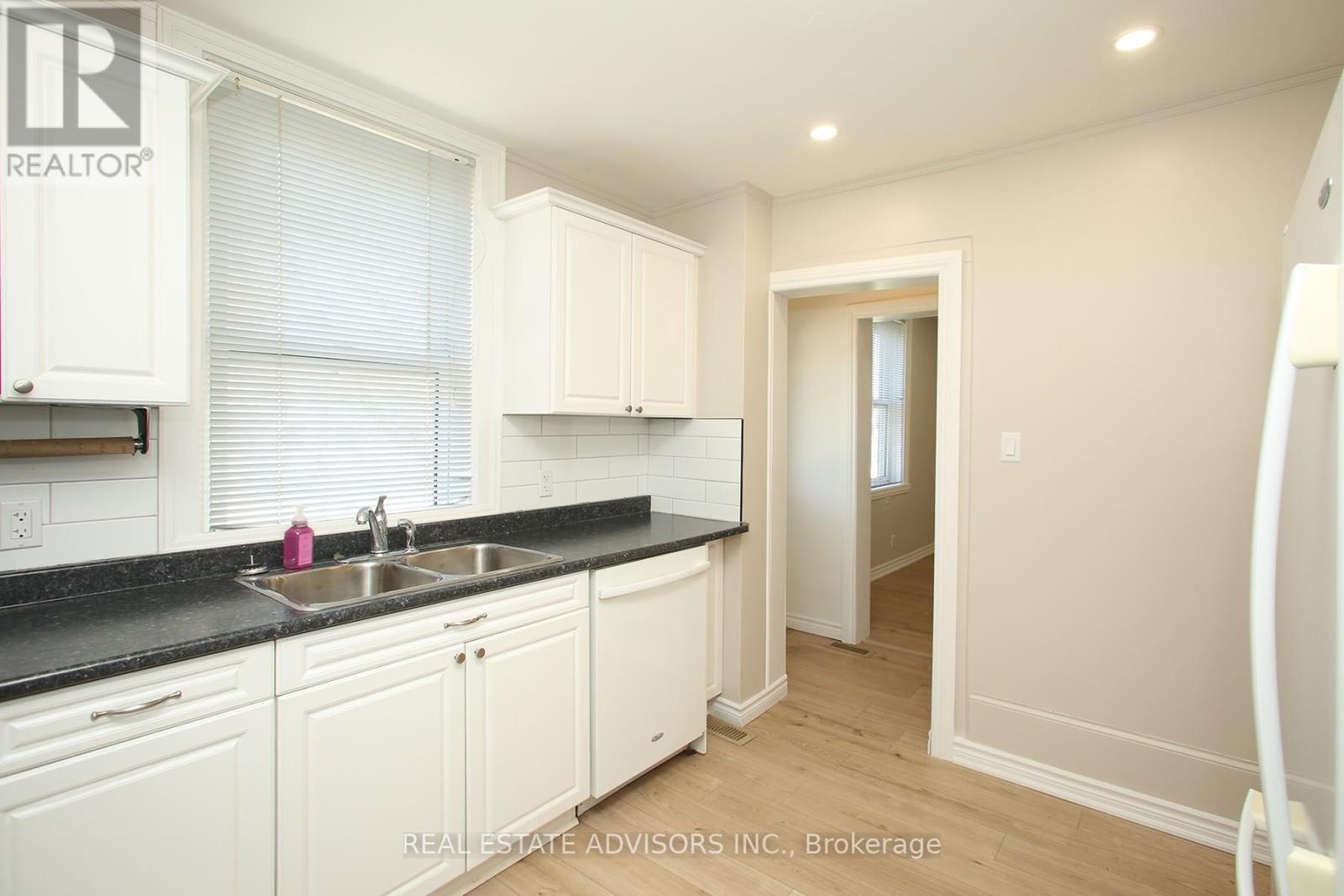 7 Elizabeth Street, Innisfil (Cookstown), Ontario  L0L 1W0 - Photo 6 - N11995222