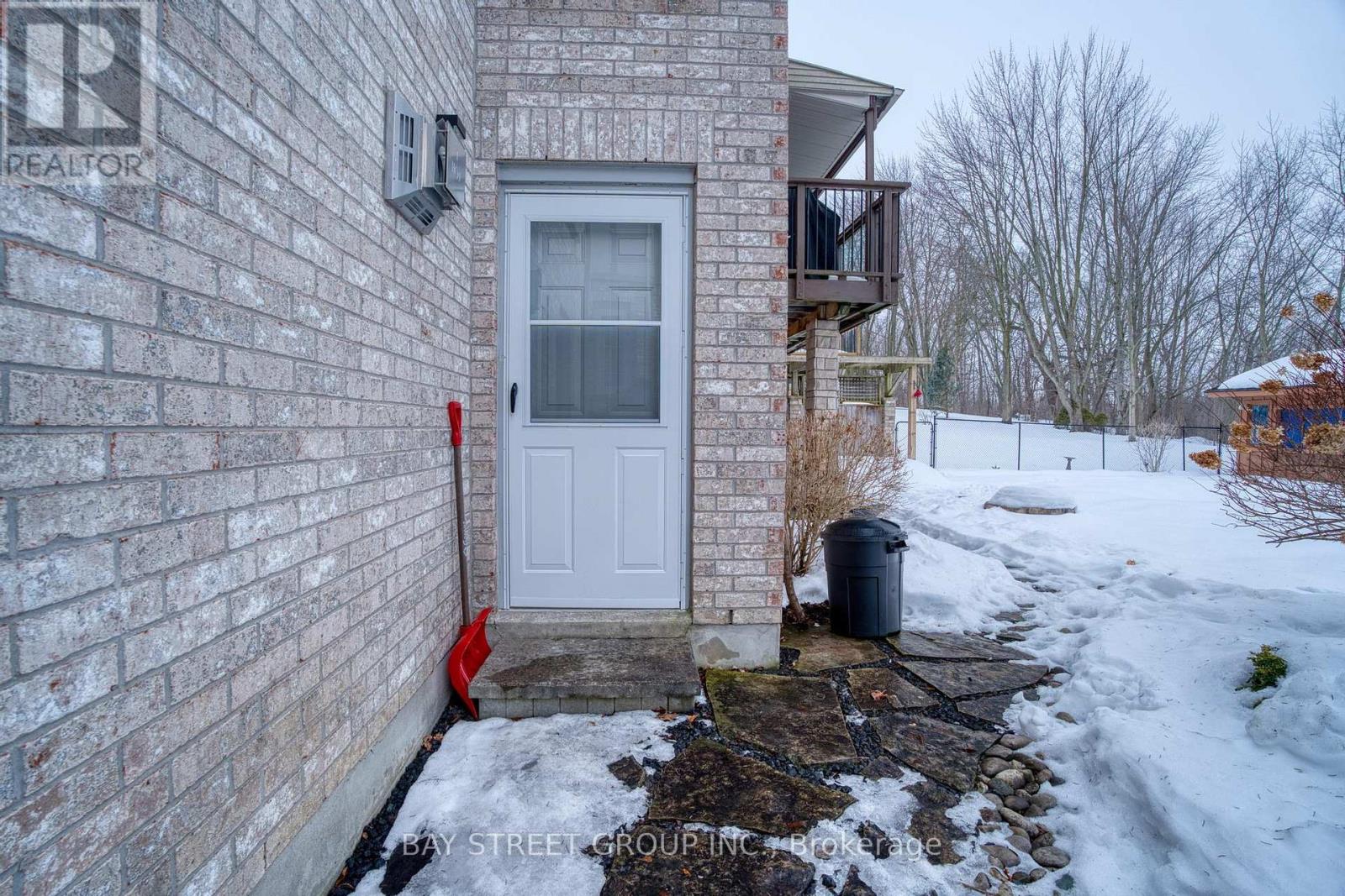 Photo 44 of 50 for 107 Glenridge Crescent