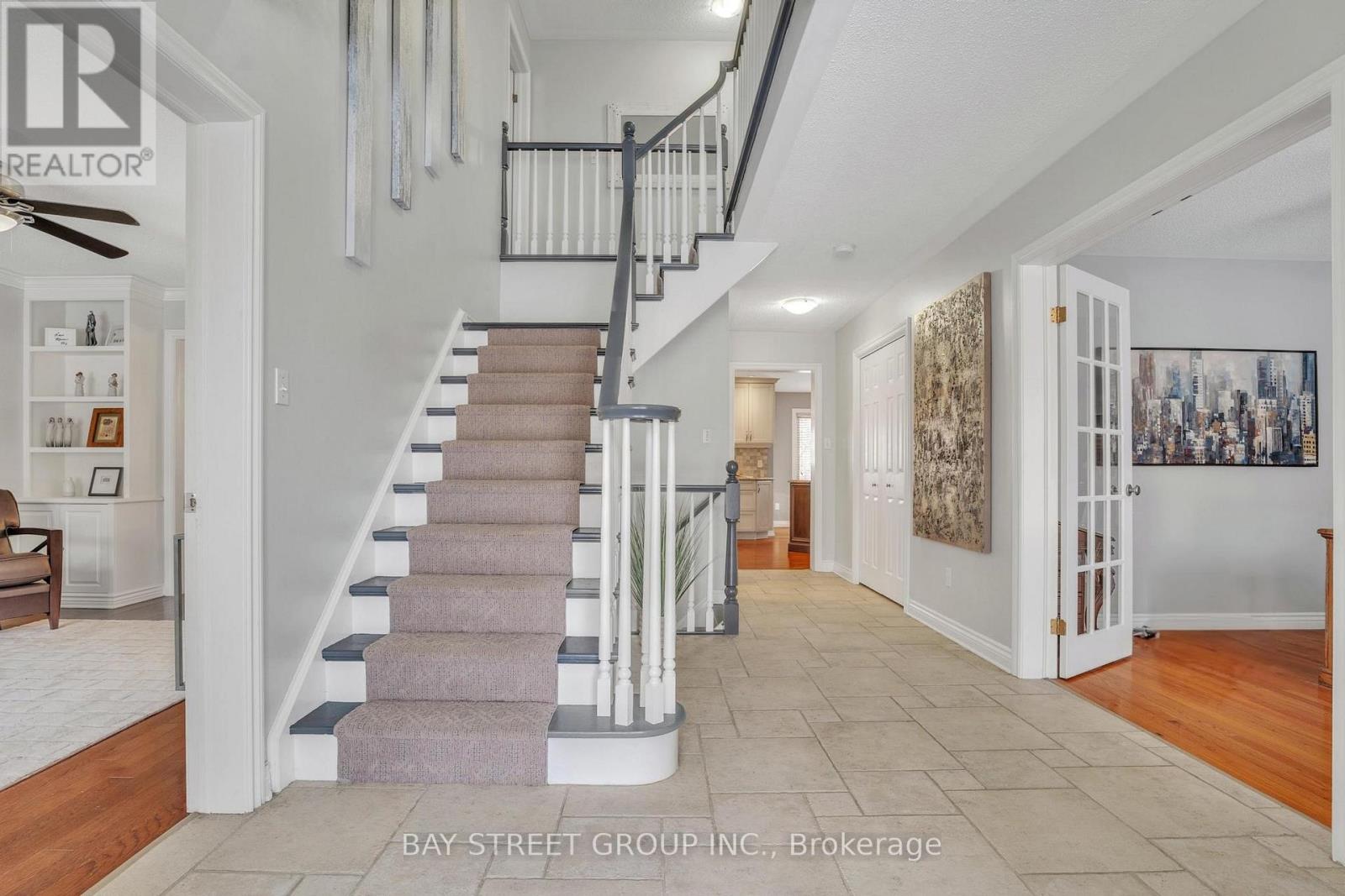 Photo 5 of 50 for 107 Glenridge Crescent