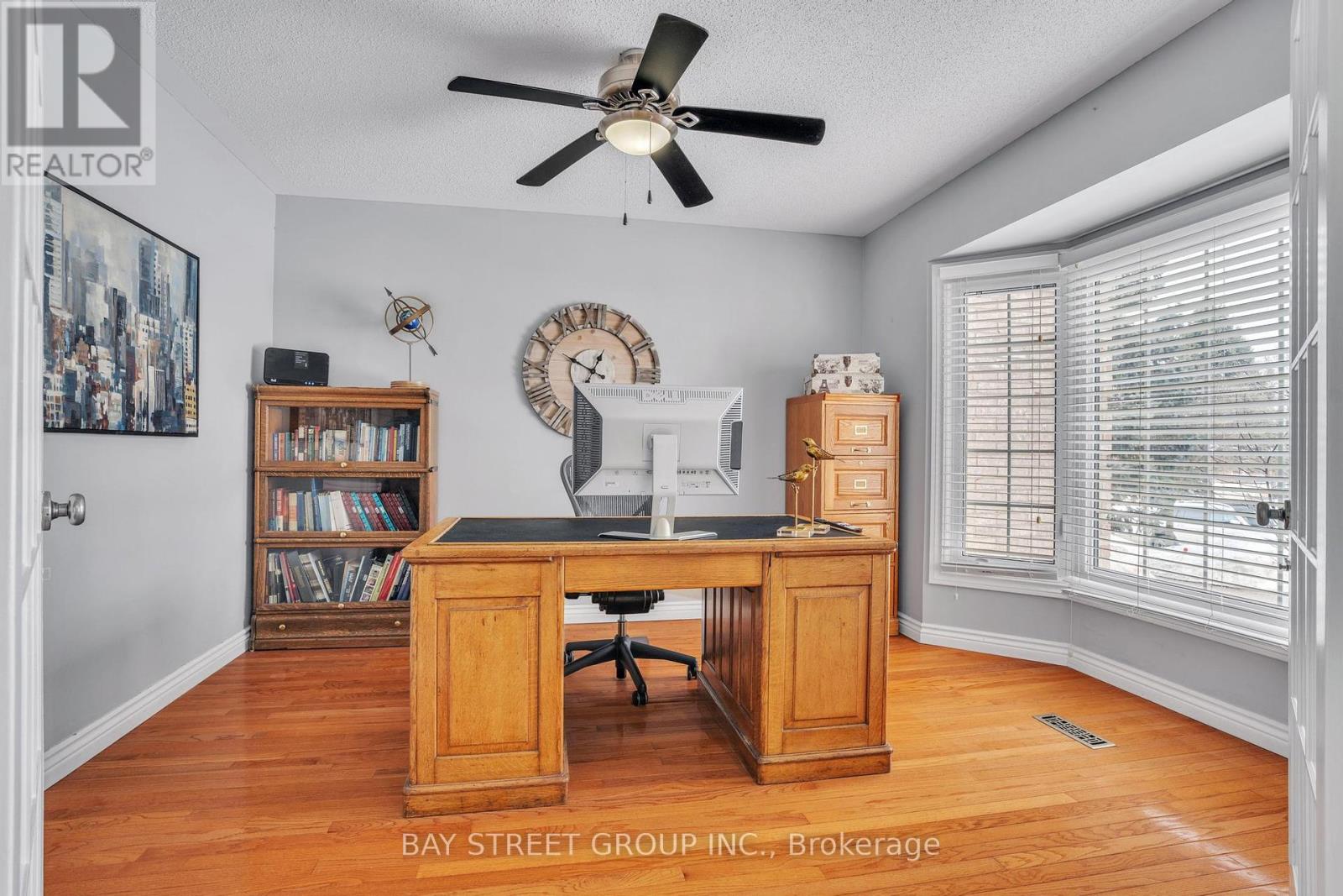 Photo 7 of 50 for 107 Glenridge Crescent