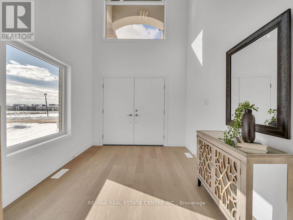 Photo 4 of 50 for 883 Darnley Boulevard