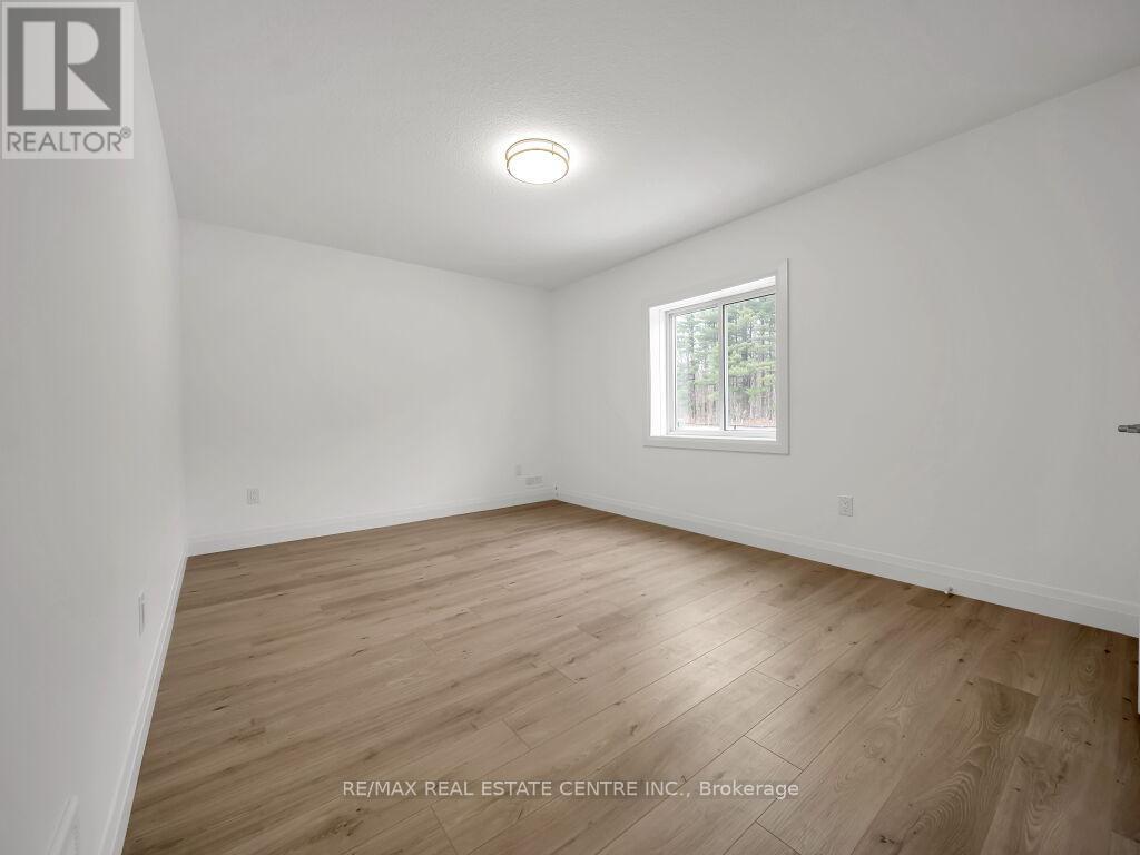 Photo 43 of 50 for 883 Darnley Boulevard