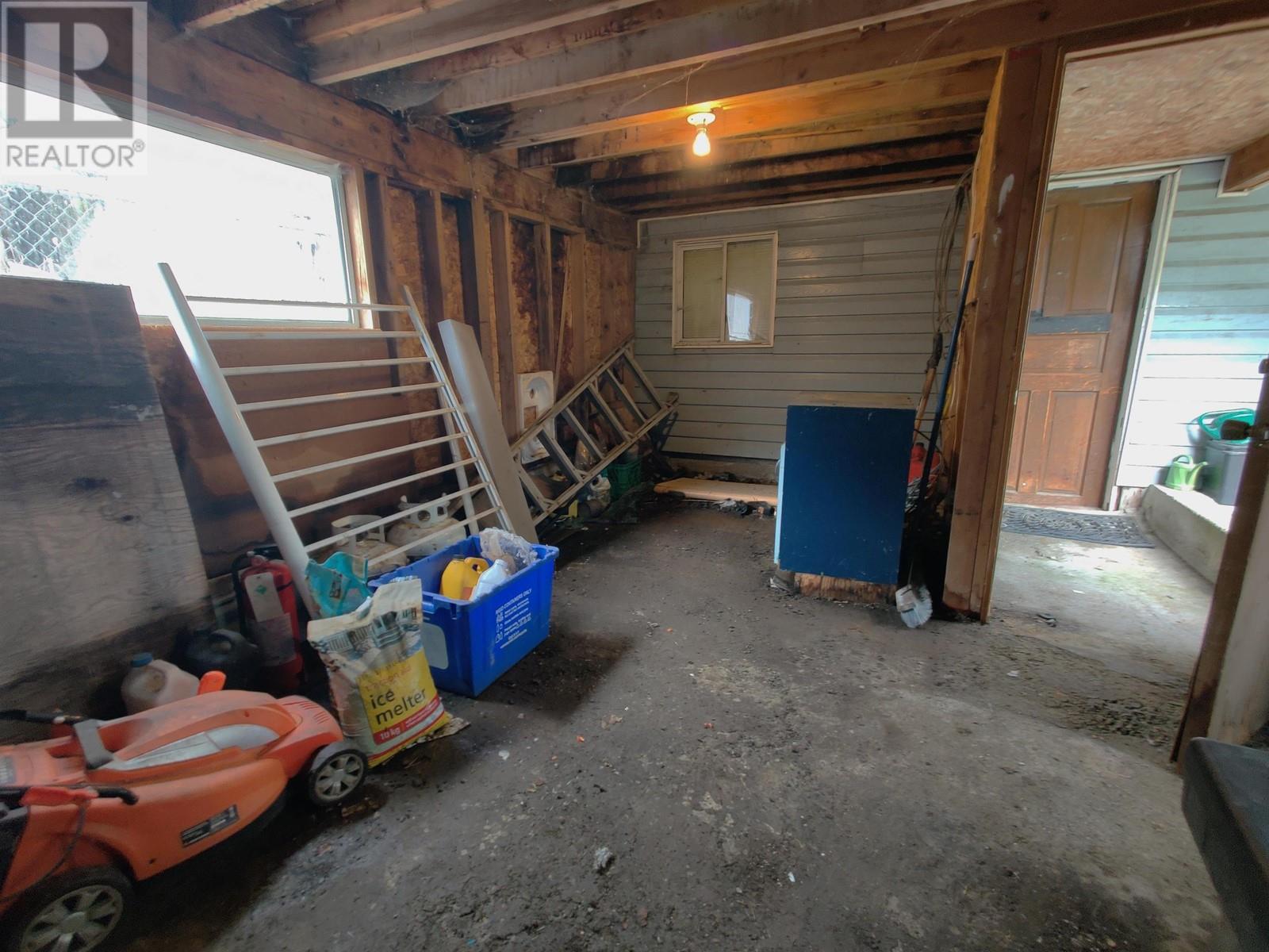 Listing Picture 26 of 40 : 2612 DUKE STREET, Vancouver / 溫哥華 - 魯藝地產 Yvonne Lu Group - MLS Medallion Club Member