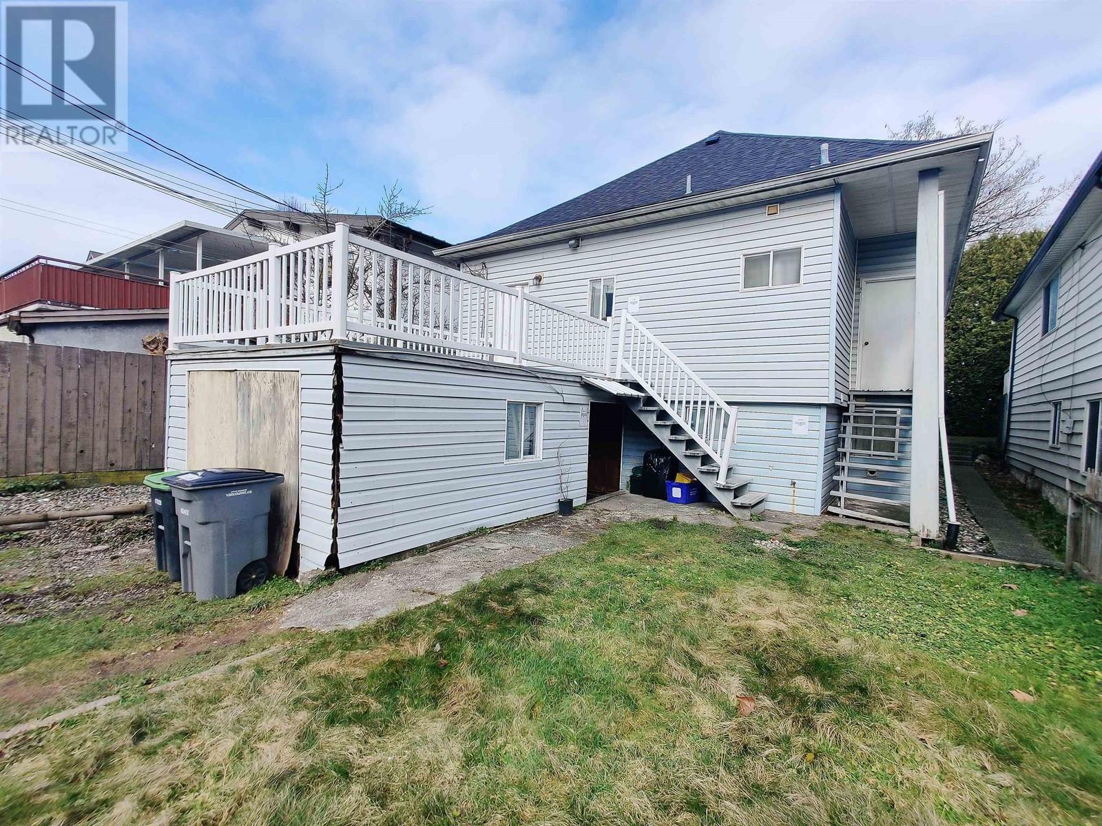 Listing Picture 16 of 40 : 2612 DUKE STREET, Vancouver / 溫哥華 - 魯藝地產 Yvonne Lu Group - MLS Medallion Club Member