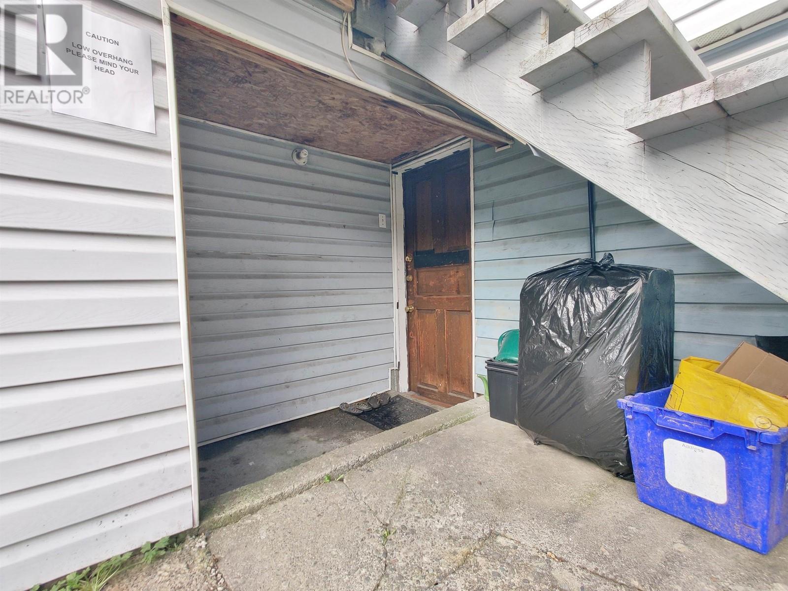 Listing Picture 17 of 40 : 2612 DUKE STREET, Vancouver / 溫哥華 - 魯藝地產 Yvonne Lu Group - MLS Medallion Club Member