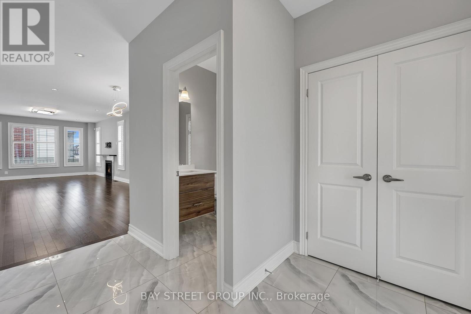 1275 Raspberry Terrace, Milton, Ontario  L9T 2X5 - Photo 8 - W11995123
