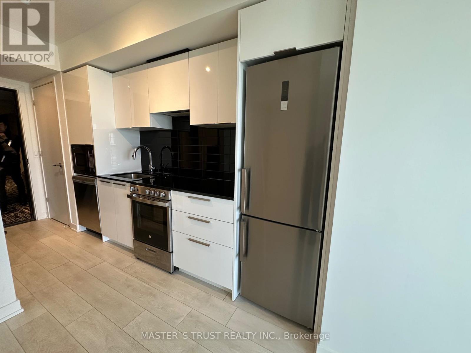 4904 - 501 Yonge Street N, Toronto, Ontario  M4Y 0G8 - Photo 2 - C11995298