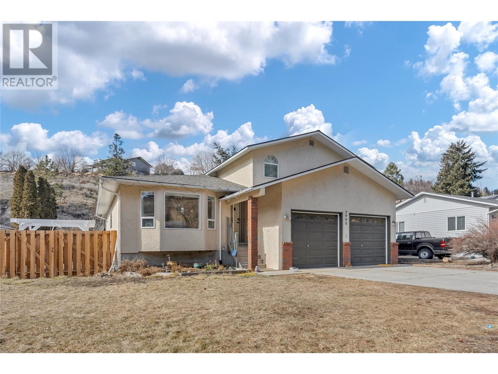 Property at 7990 VICTORIA Road S image 1