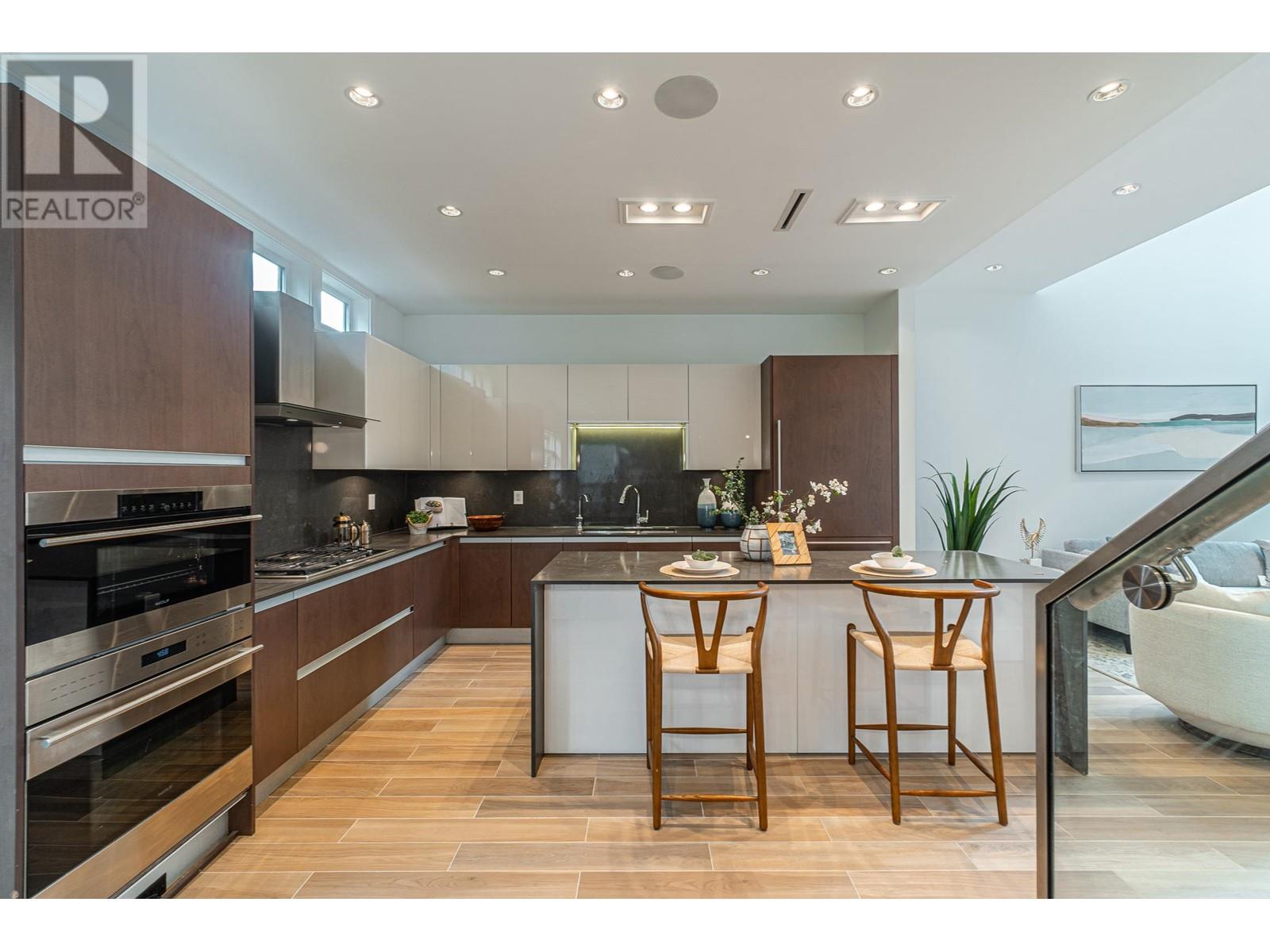 Listing Picture 6 of 7 : 20 9055 DAYTON AVENUE, Richmond / 烈治文 - 魯藝地產 Yvonne Lu Group - MLS Medallion Club Member