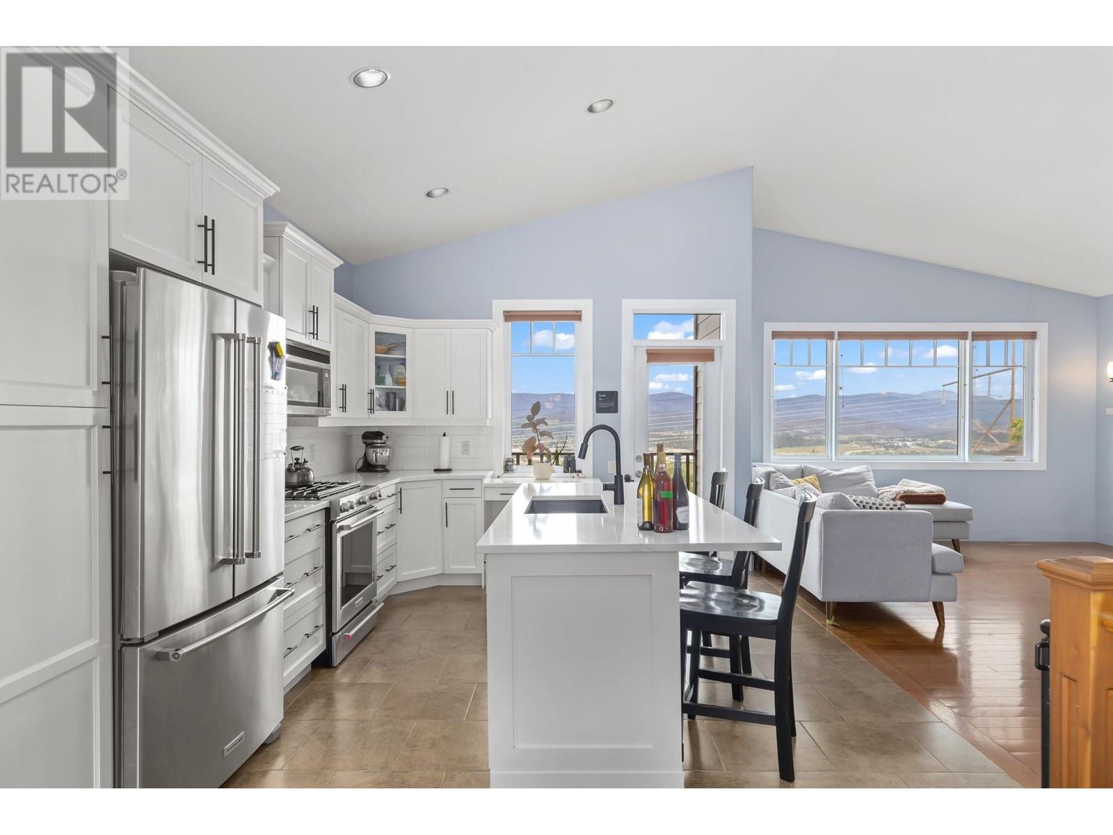 1585 Tower Ranch Boulevard, Kelowna, British Columbia  V1P 1P9 - Photo 10 - 10337048