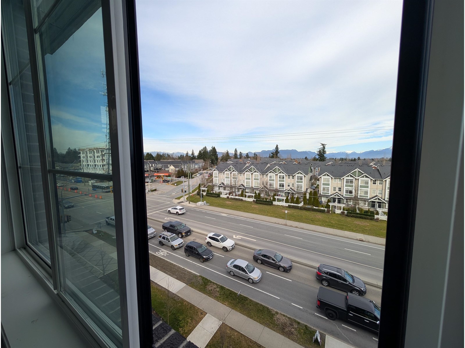 Property at 501 15858 FRASER HIGHWAY image 2