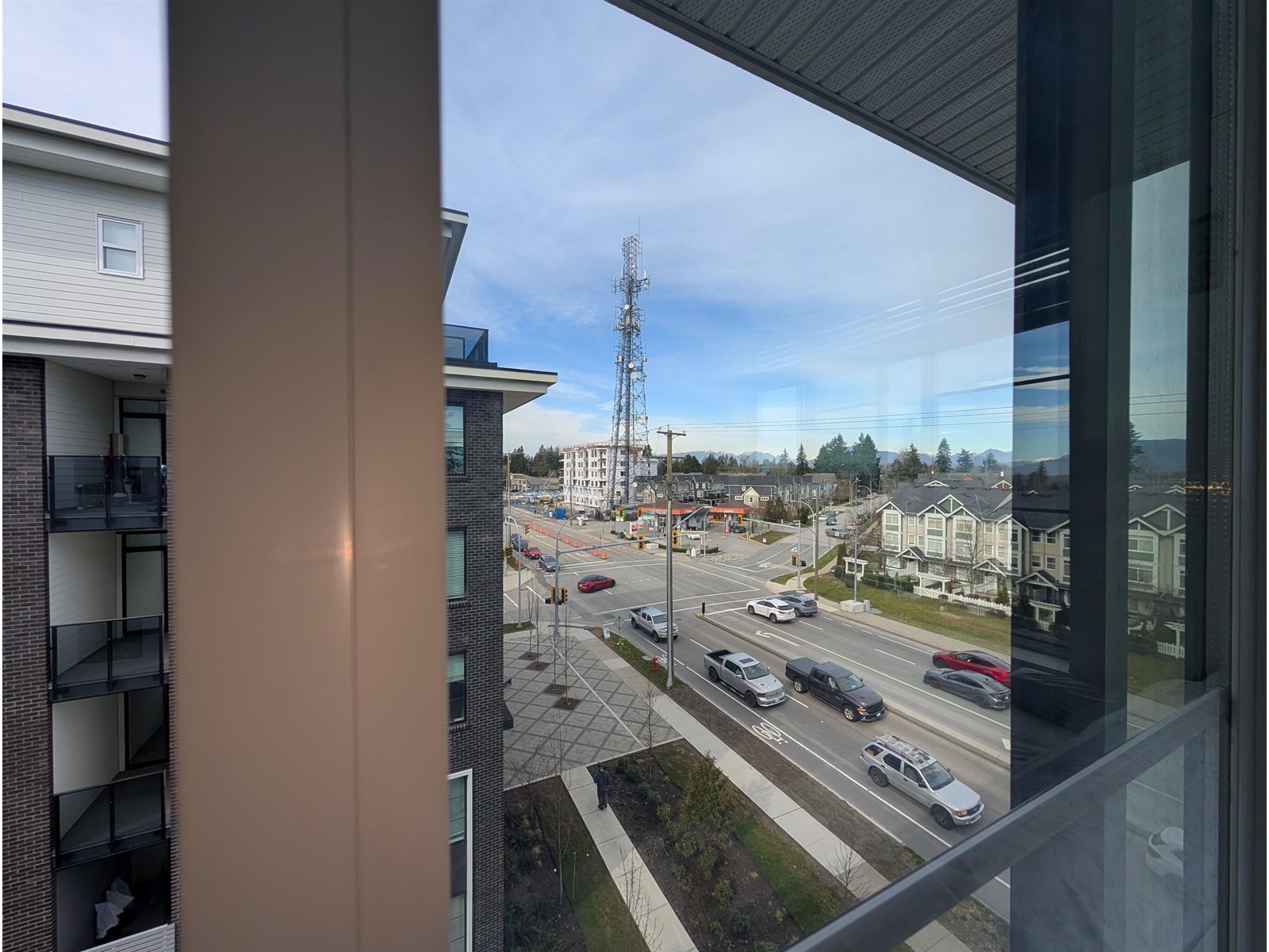 Property at 501 15858 FRASER HIGHWAY image 1