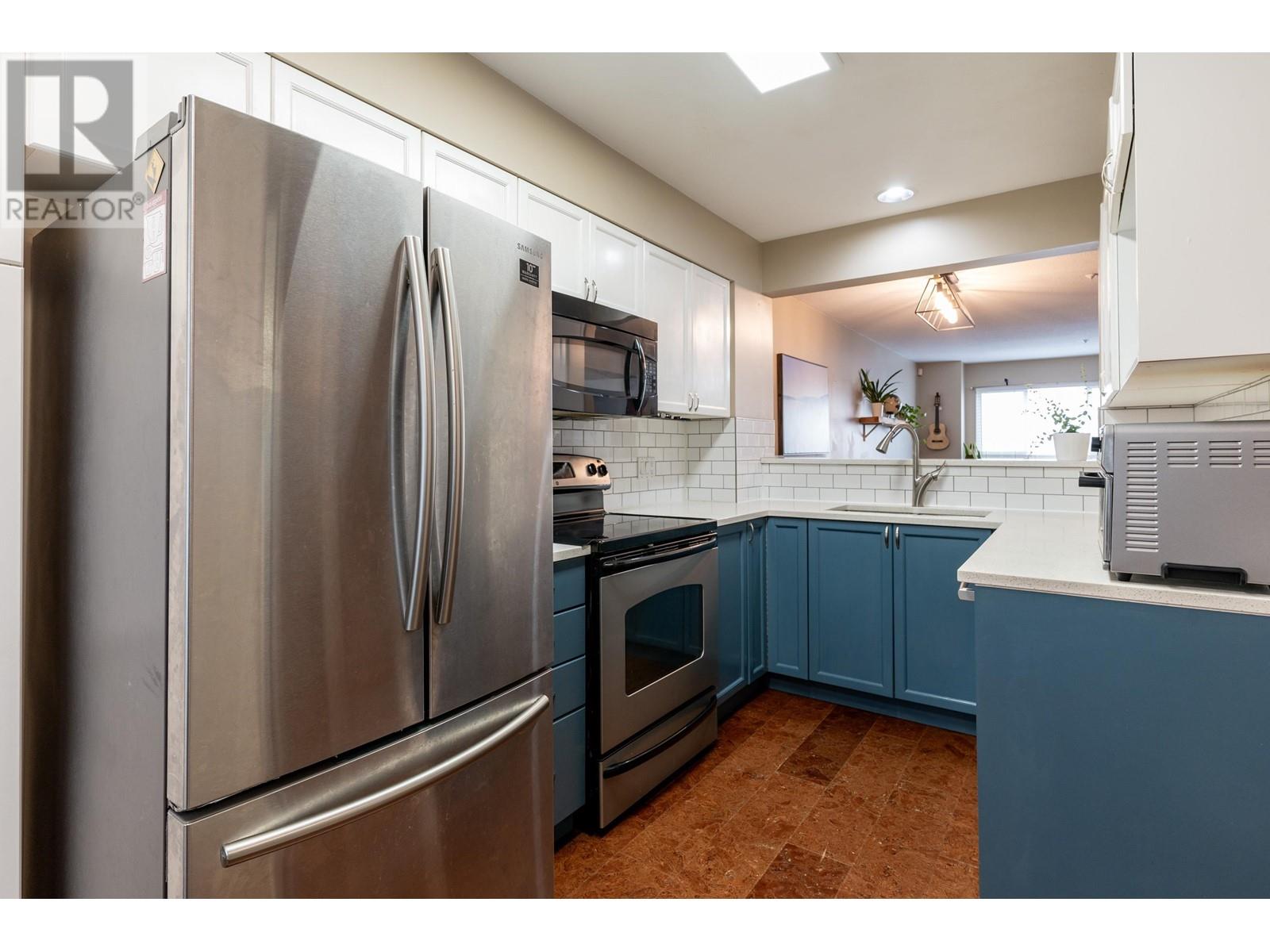 Listing Picture 7 of 30 : 2868 SOTAO AVENUE, Vancouver / 溫哥華 - 魯藝地產 Yvonne Lu Group - MLS Medallion Club Member