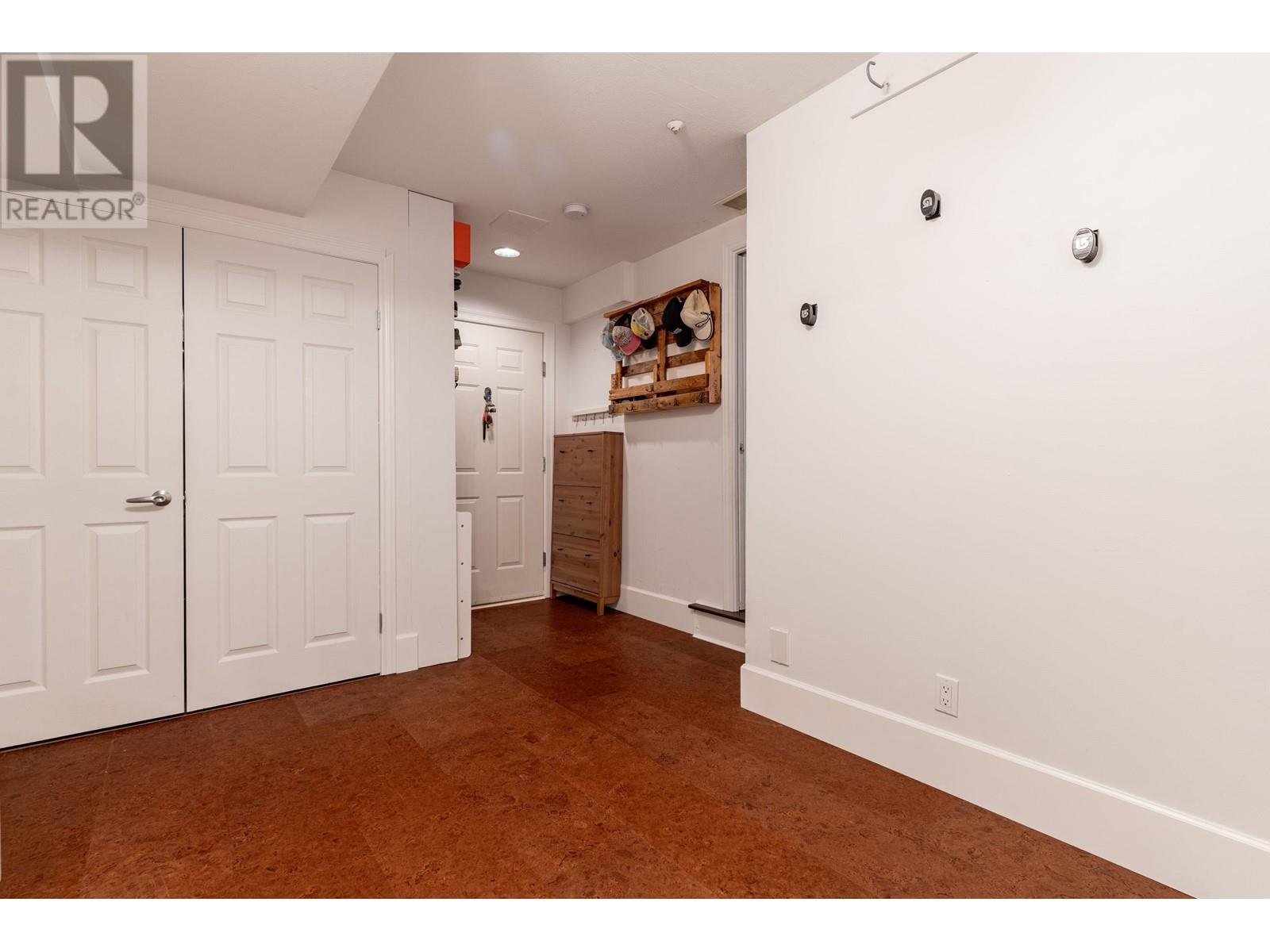 Listing Picture 25 of 30 : 2868 SOTAO AVENUE, Vancouver / 溫哥華 - 魯藝地產 Yvonne Lu Group - MLS Medallion Club Member