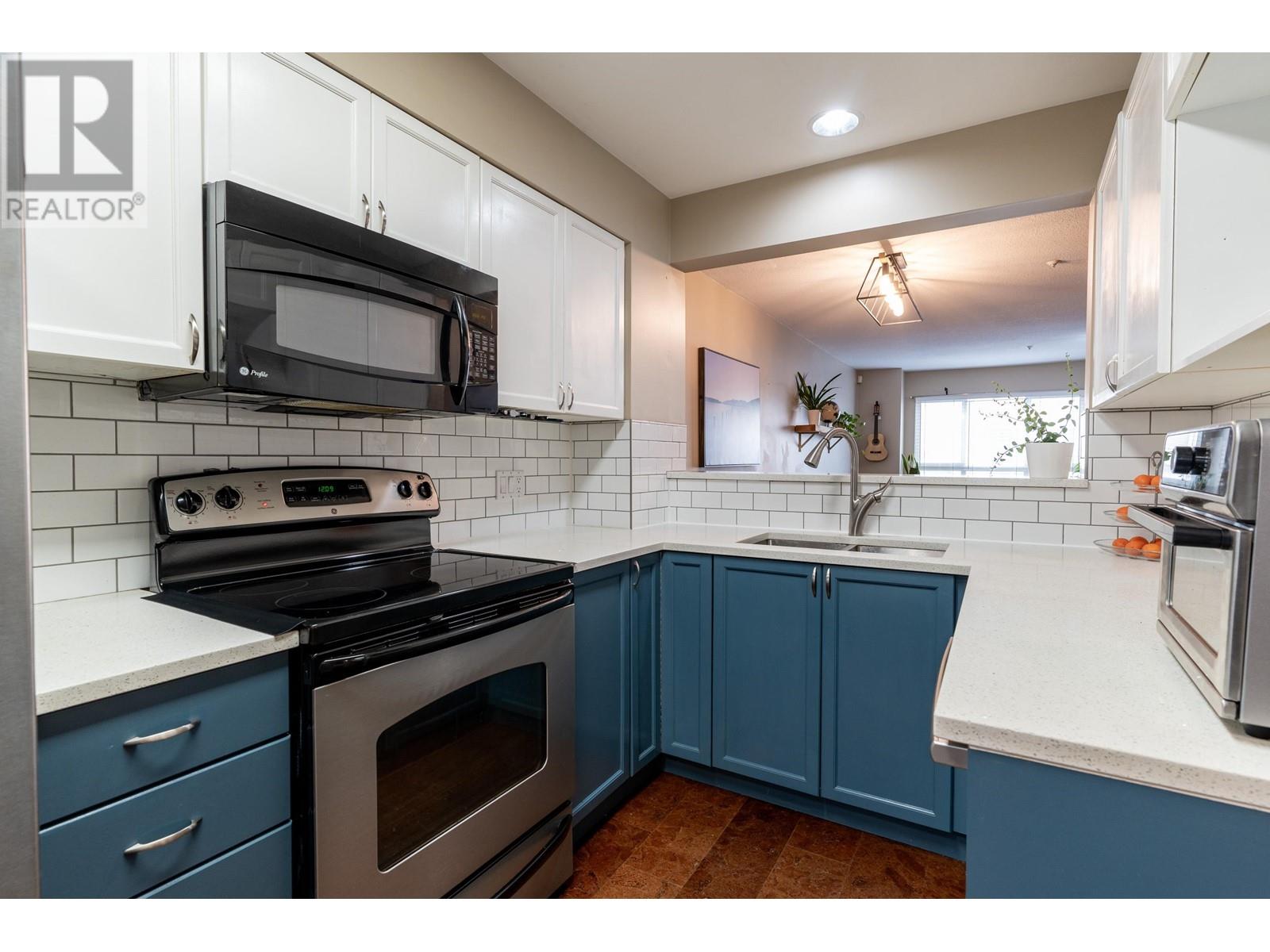 Listing Picture 6 of 30 : 2868 SOTAO AVENUE, Vancouver / 溫哥華 - 魯藝地產 Yvonne Lu Group - MLS Medallion Club Member