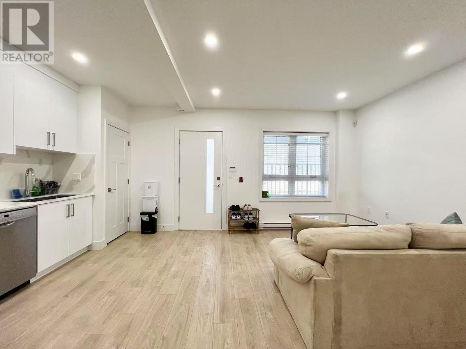 4793 Slocan Street, Vancouver, British Columbia  V5R 2A2 - Photo 1 - R2972058