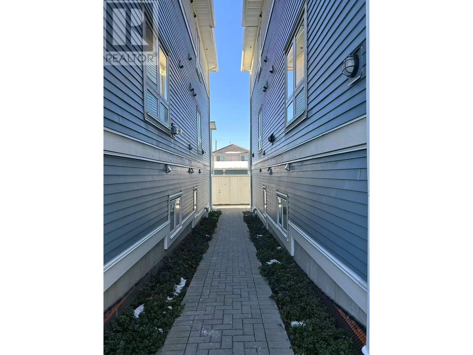 4793 Slocan Street, Vancouver, British Columbia  V5R 2A2 - Photo 15 - R2972058