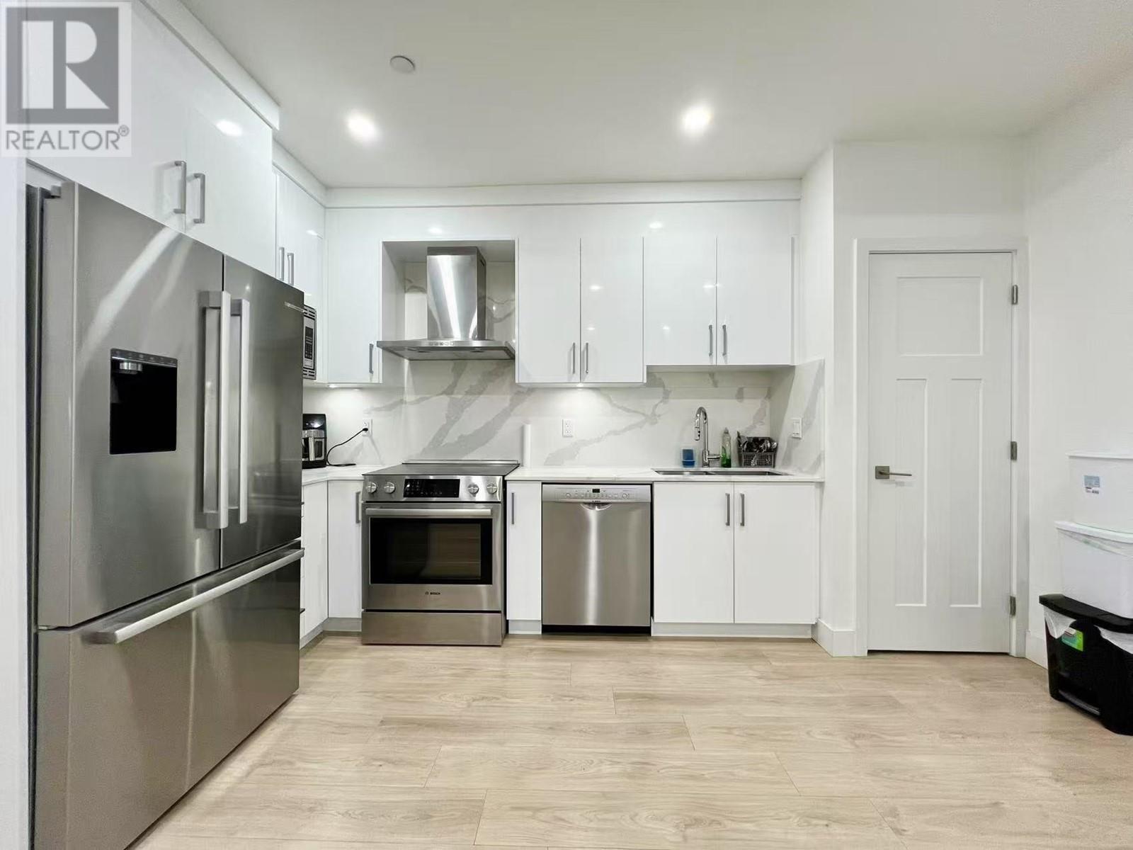 4793 Slocan Street, Vancouver, British Columbia  V5R 2A2 - Photo 5 - R2972058