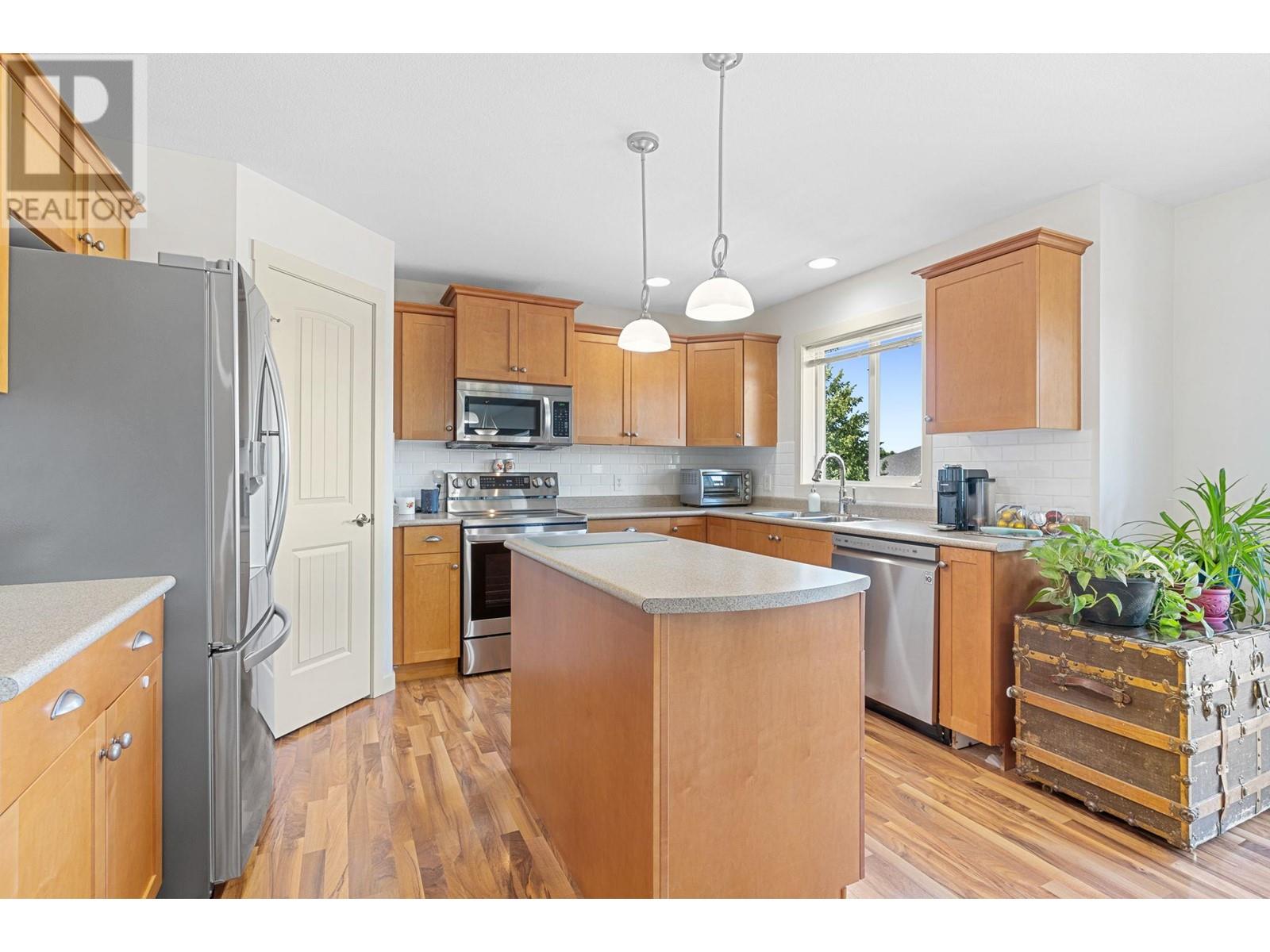 182 Poonian Court, Kelowna, British Columbia  V1X 7Y9 - Photo 12 - 10336482