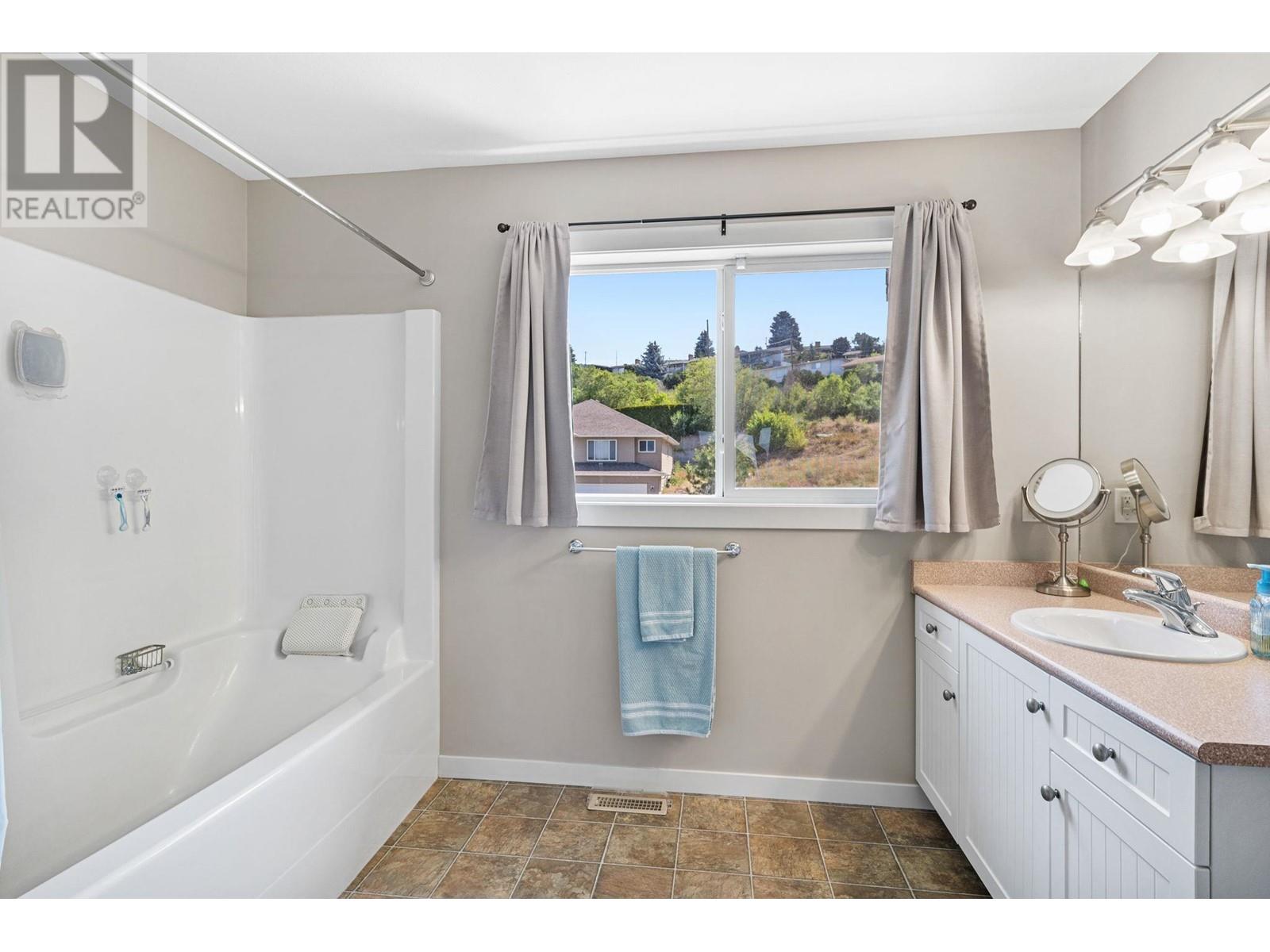 182 Poonian Court, Kelowna, British Columbia  V1X 7Y9 - Photo 21 - 10336482