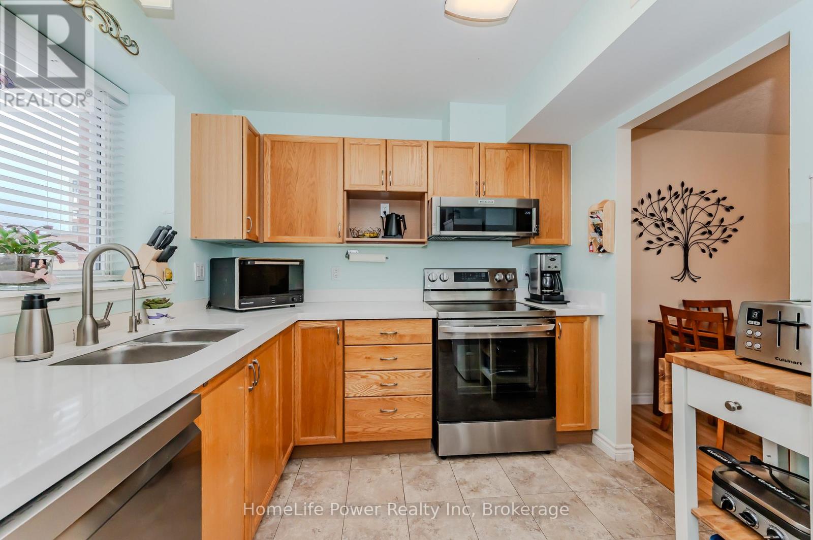 302 - 20 St George Street, Kitchener, Ontario  N2G 2S7 - Photo 11 - X11995481