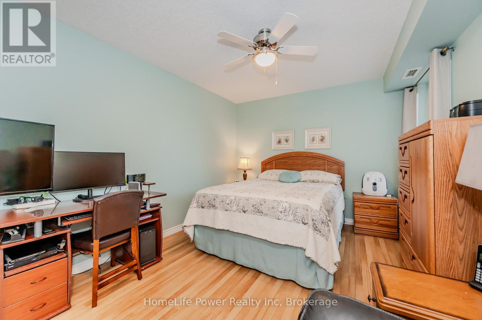 302 - 20 St George Street, Kitchener, Ontario  N2G 2S7 - Photo 15 - X11995481