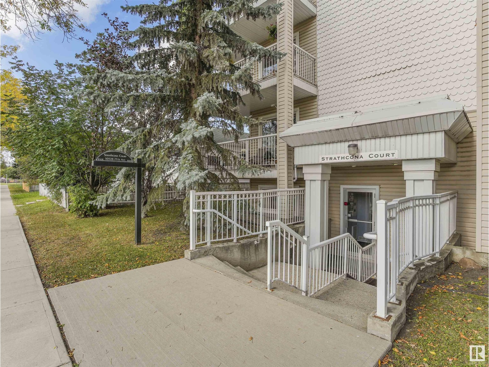 #101 10528 77 Av Nw, Edmonton, Alberta  T6E 1N1 - Photo 1 - E4423560