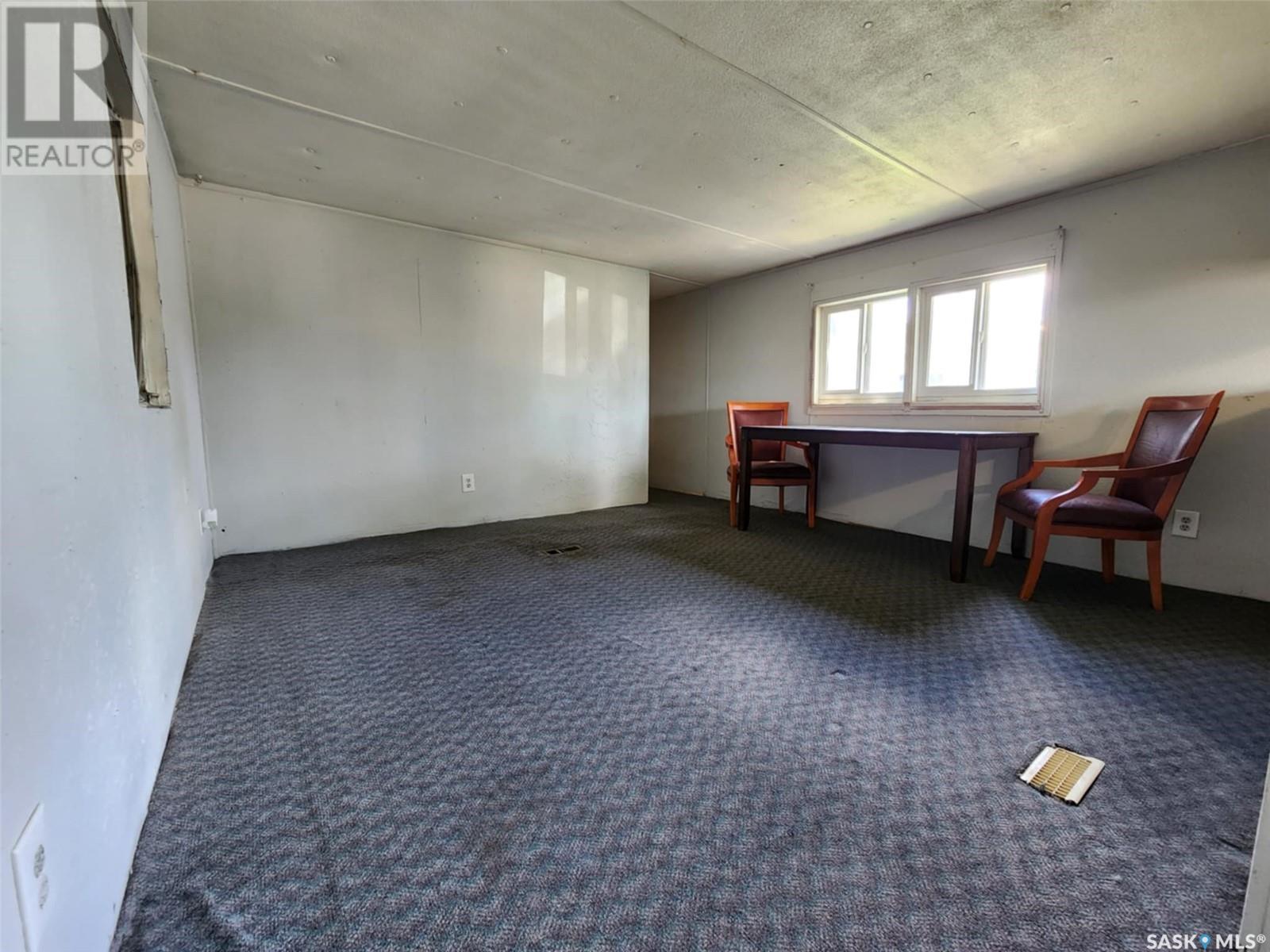 109 Larch Street, Caronport, Saskatchewan  S0H 0S0 - Photo 3 - SK996844