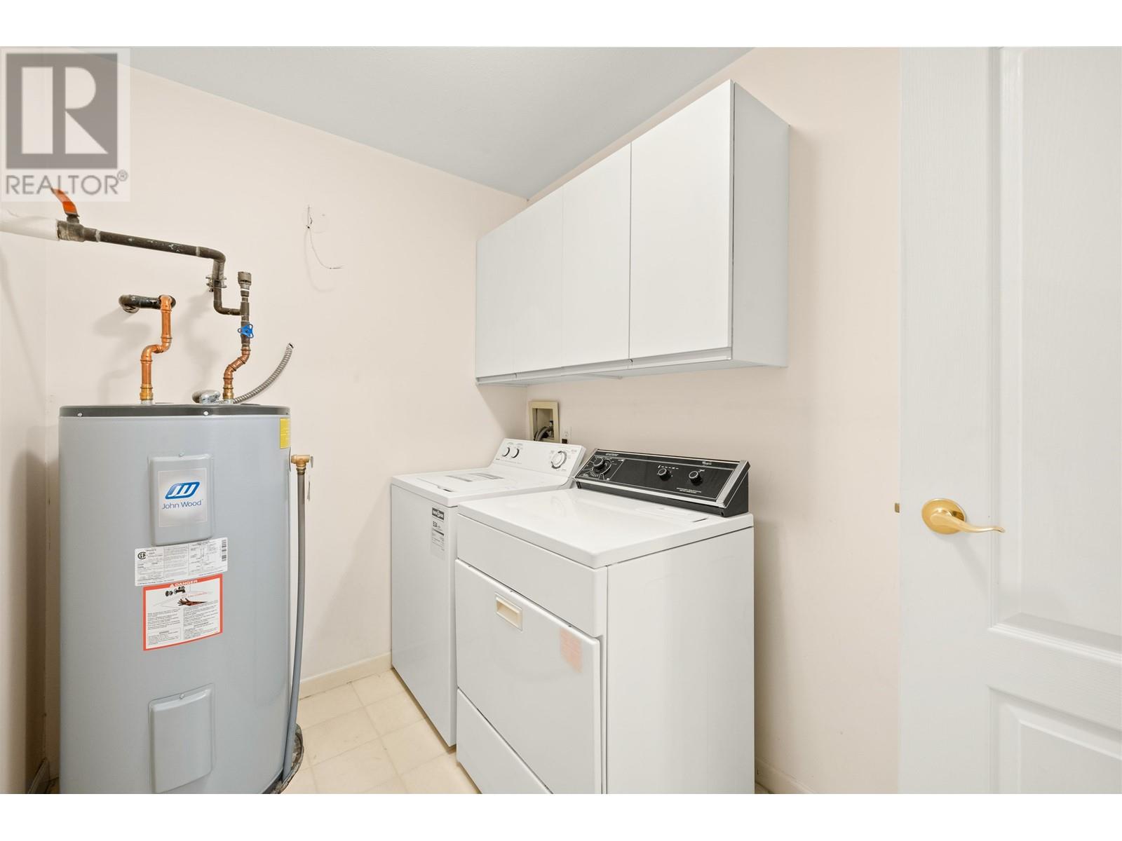 Listing Picture 20 of 31 : 110 7600 MOFFATT ROAD, Richmond / 烈治文 - 魯藝地產 Yvonne Lu Group - MLS Medallion Club Member