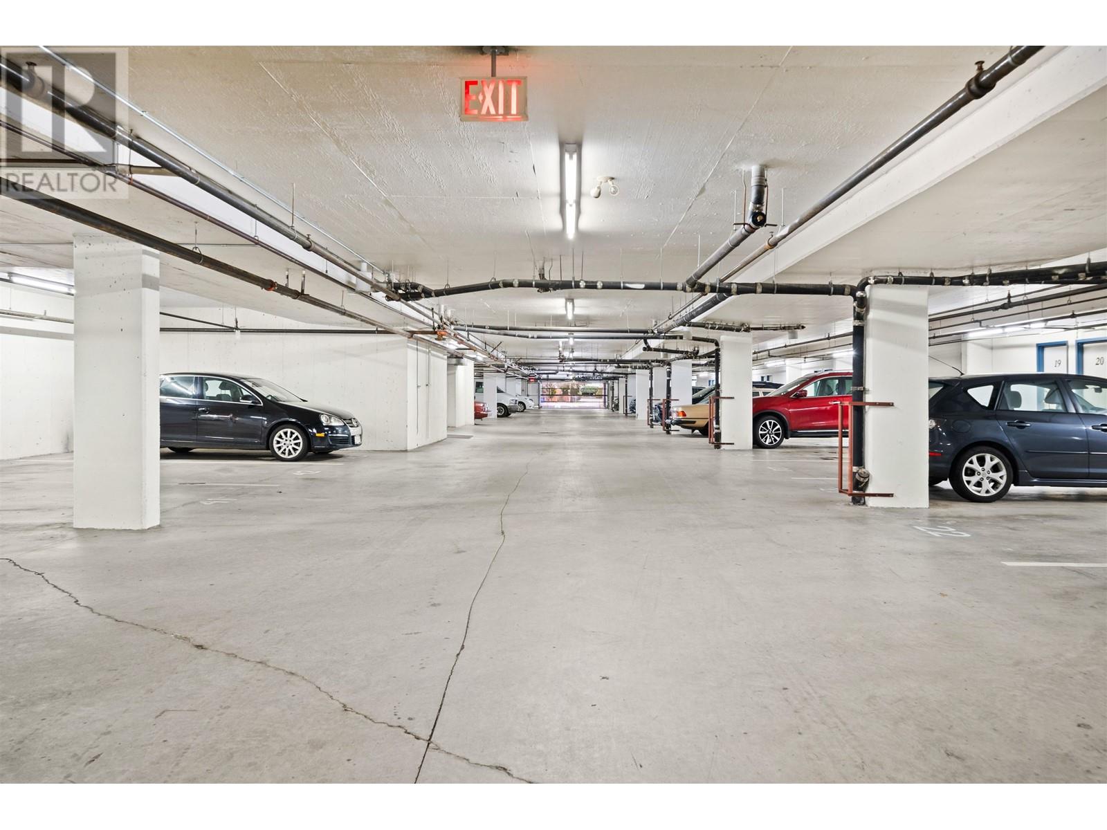 Listing Picture 25 of 31 : 110 7600 MOFFATT ROAD, Richmond / 烈治文 - 魯藝地產 Yvonne Lu Group - MLS Medallion Club Member