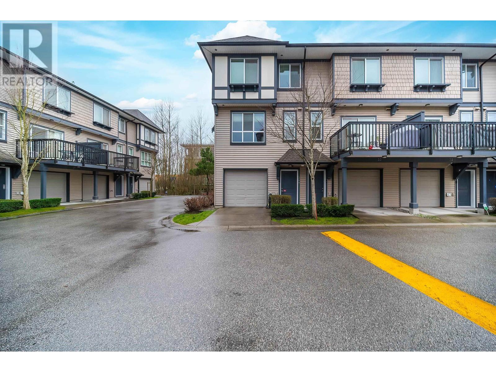 Listing Picture 7 of 37 : 34 9566 TOMICKI AVENUE, Richmond / 烈治文 - 魯藝地產 Yvonne Lu Group - MLS Medallion Club Member