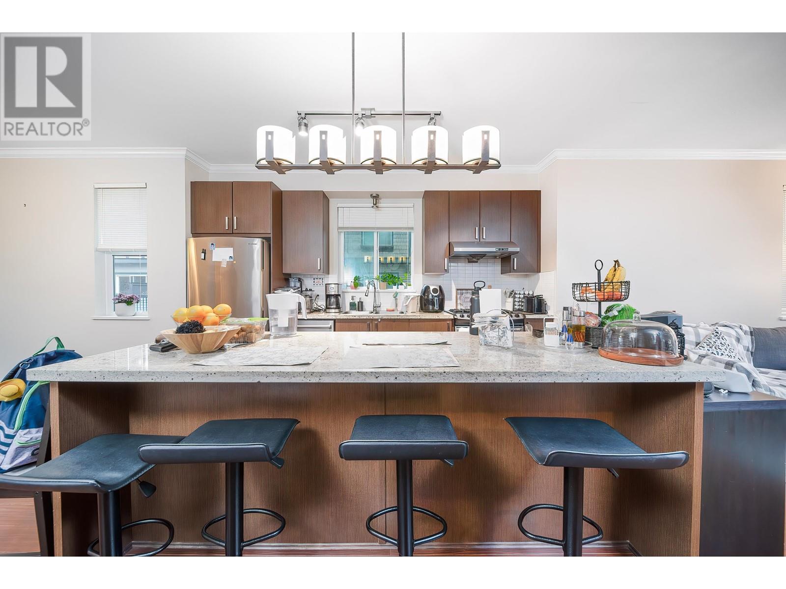 Listing Picture 10 of 37 : 34 9566 TOMICKI AVENUE, Richmond / 烈治文 - 魯藝地產 Yvonne Lu Group - MLS Medallion Club Member