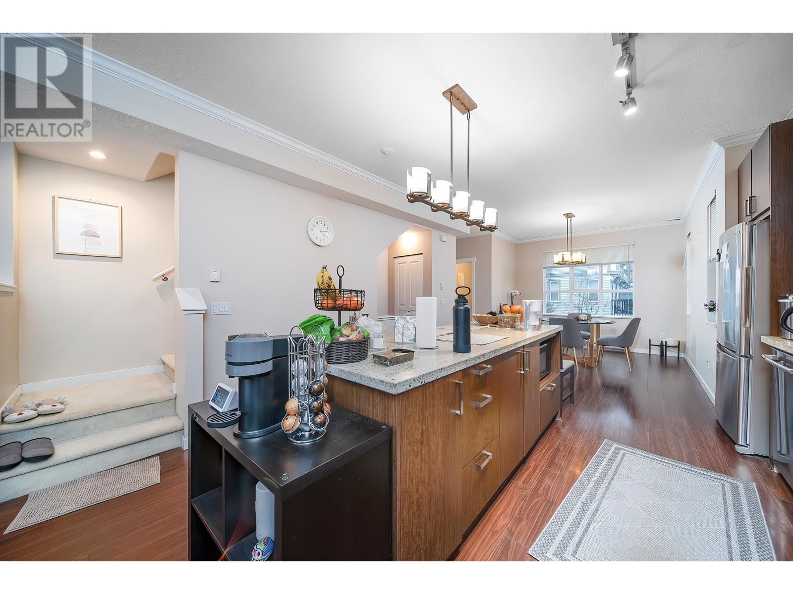 Listing Picture 12 of 37 : 34 9566 TOMICKI AVENUE, Richmond / 烈治文 - 魯藝地產 Yvonne Lu Group - MLS Medallion Club Member