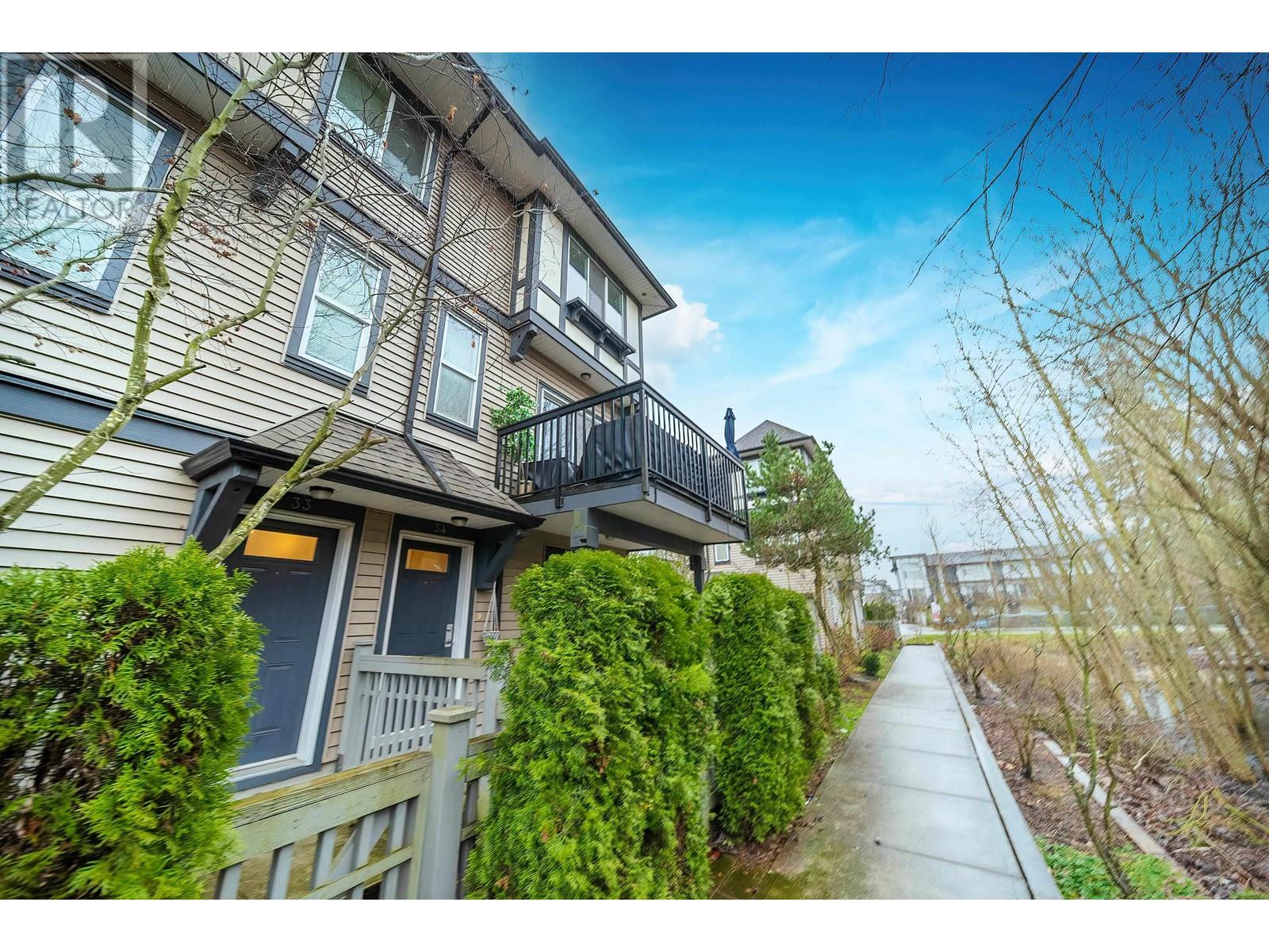 Listing Picture 3 of 37 : 34 9566 TOMICKI AVENUE, Richmond / 烈治文 - 魯藝地產 Yvonne Lu Group - MLS Medallion Club Member