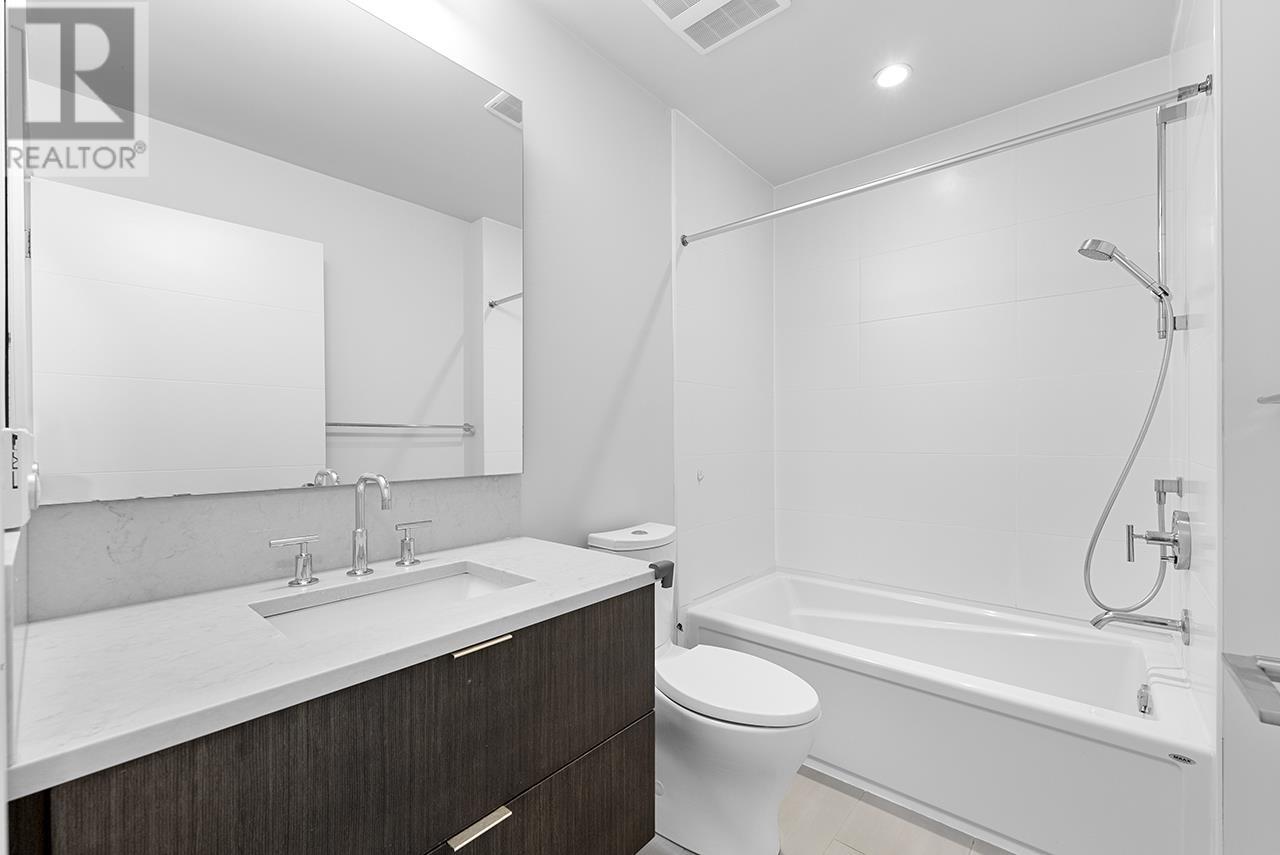 Listing Picture 28 of 32 : 5486 OAK STREET, Vancouver / 溫哥華 - 魯藝地產 Yvonne Lu Group - MLS Medallion Club Member