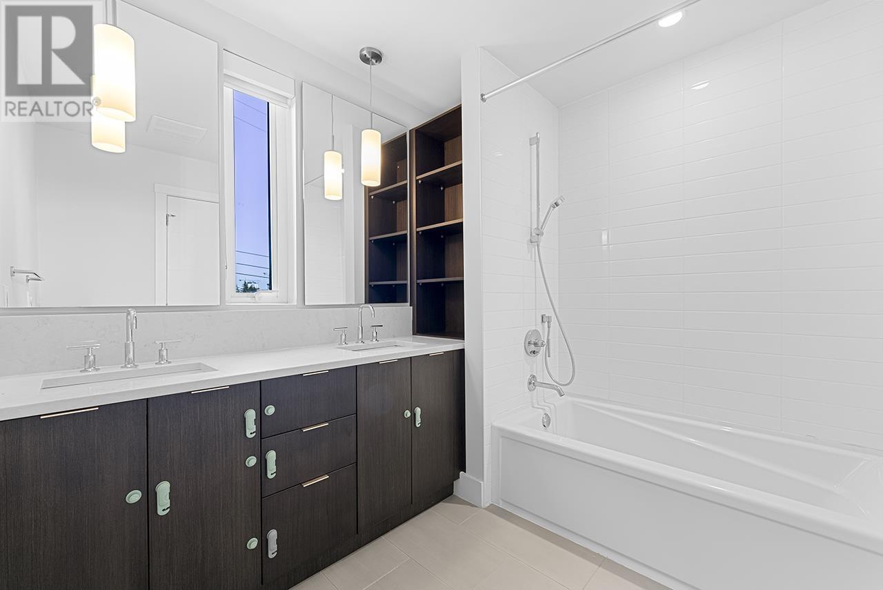 Listing Picture 21 of 32 : 5486 OAK STREET, Vancouver / 溫哥華 - 魯藝地產 Yvonne Lu Group - MLS Medallion Club Member