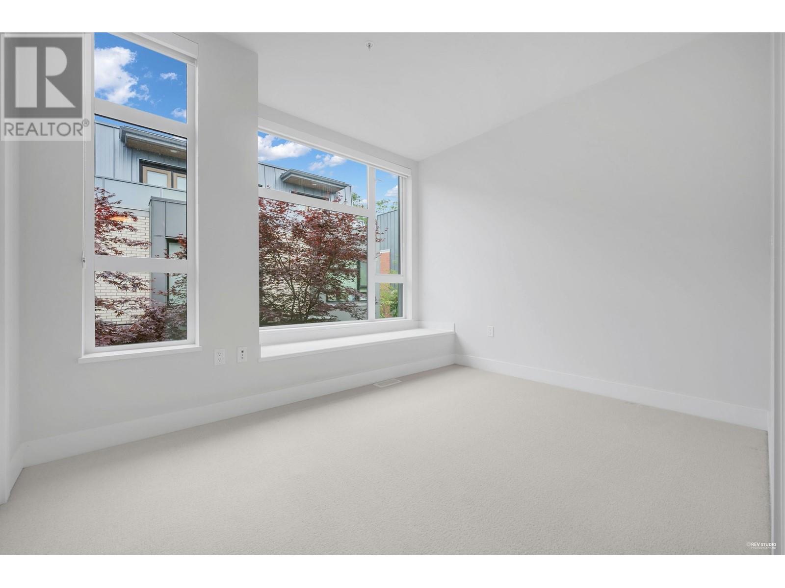 Listing Picture 23 of 32 : 5486 OAK STREET, Vancouver / 溫哥華 - 魯藝地產 Yvonne Lu Group - MLS Medallion Club Member