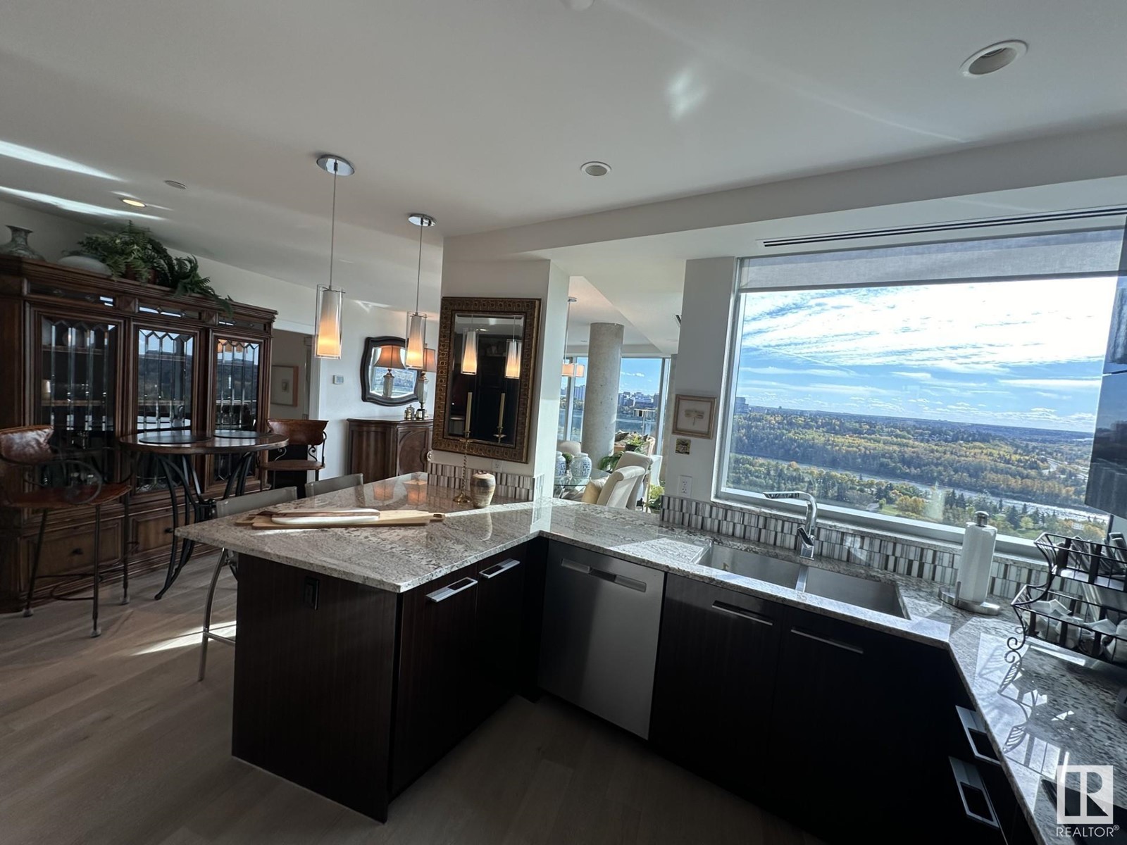 #1403 11969 Jasper Av Nw, Edmonton, Alberta  T5K 0P1 - Photo 7 - E4423572