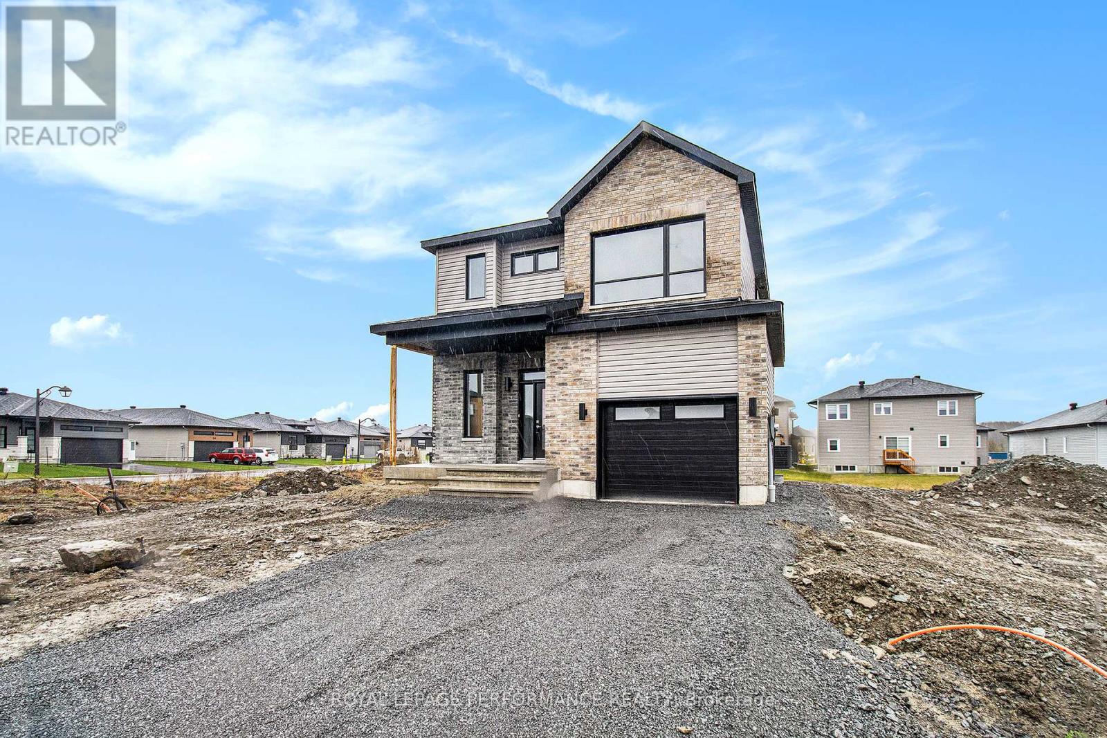 Property at 76 RUTILE STREET image 2