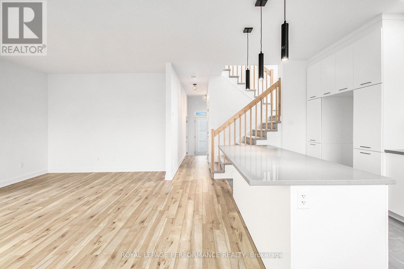 Property at 76 RUTILE STREET image 4