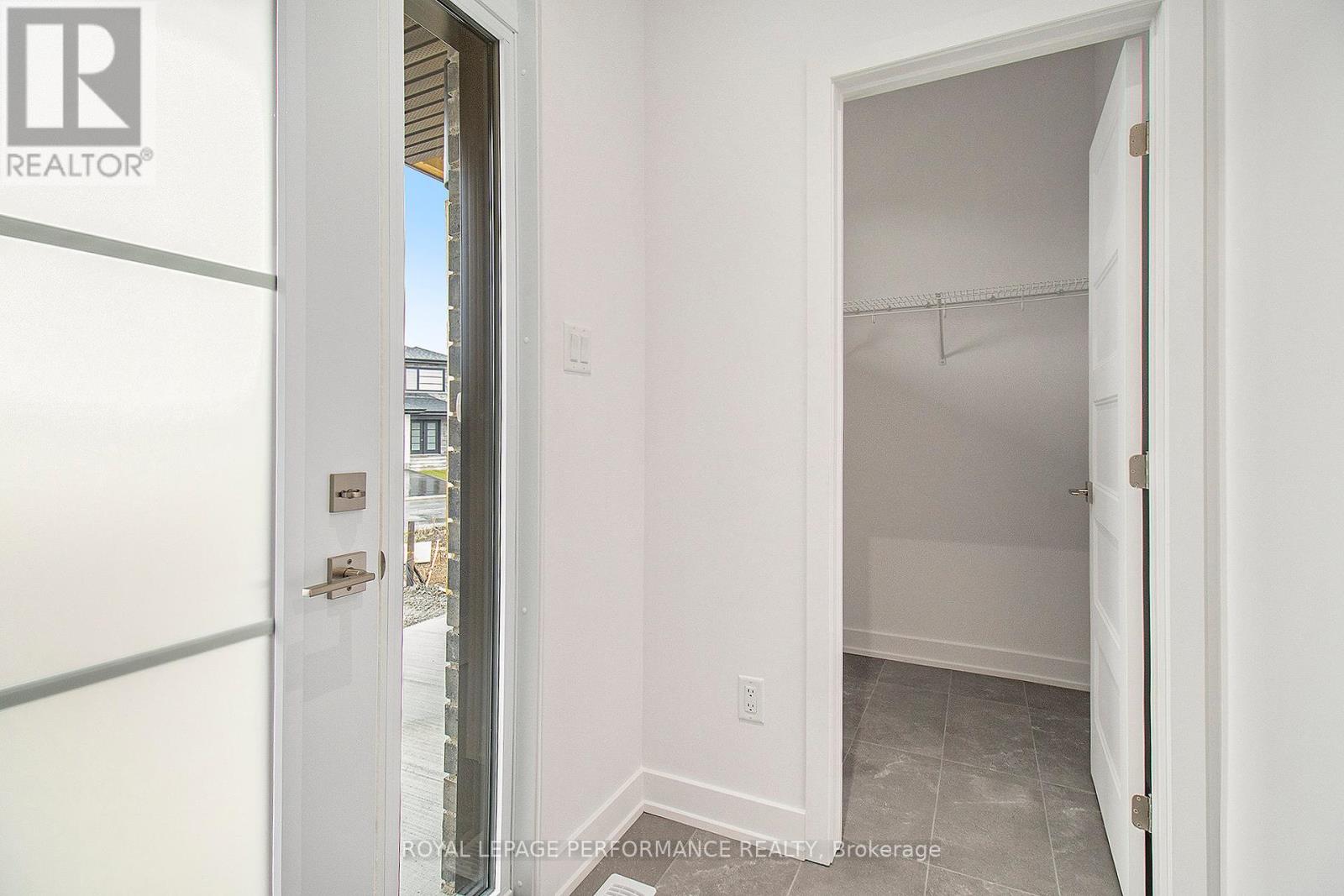 Property at 94 RUTILE STREET image 3