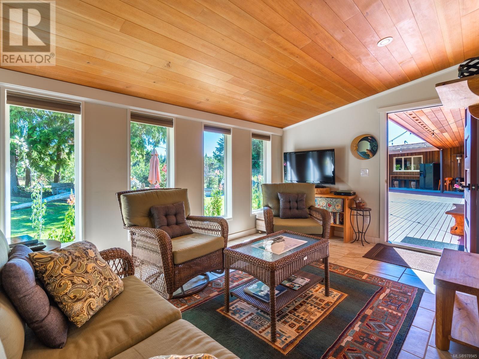 410 17th Ave, Sointula, British Columbia  V0N 3E0 - Photo 50 - 978945