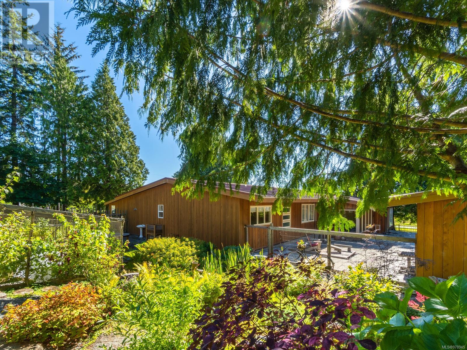 410 17th Ave, Sointula, British Columbia  V0N 3E0 - Photo 70 - 978945