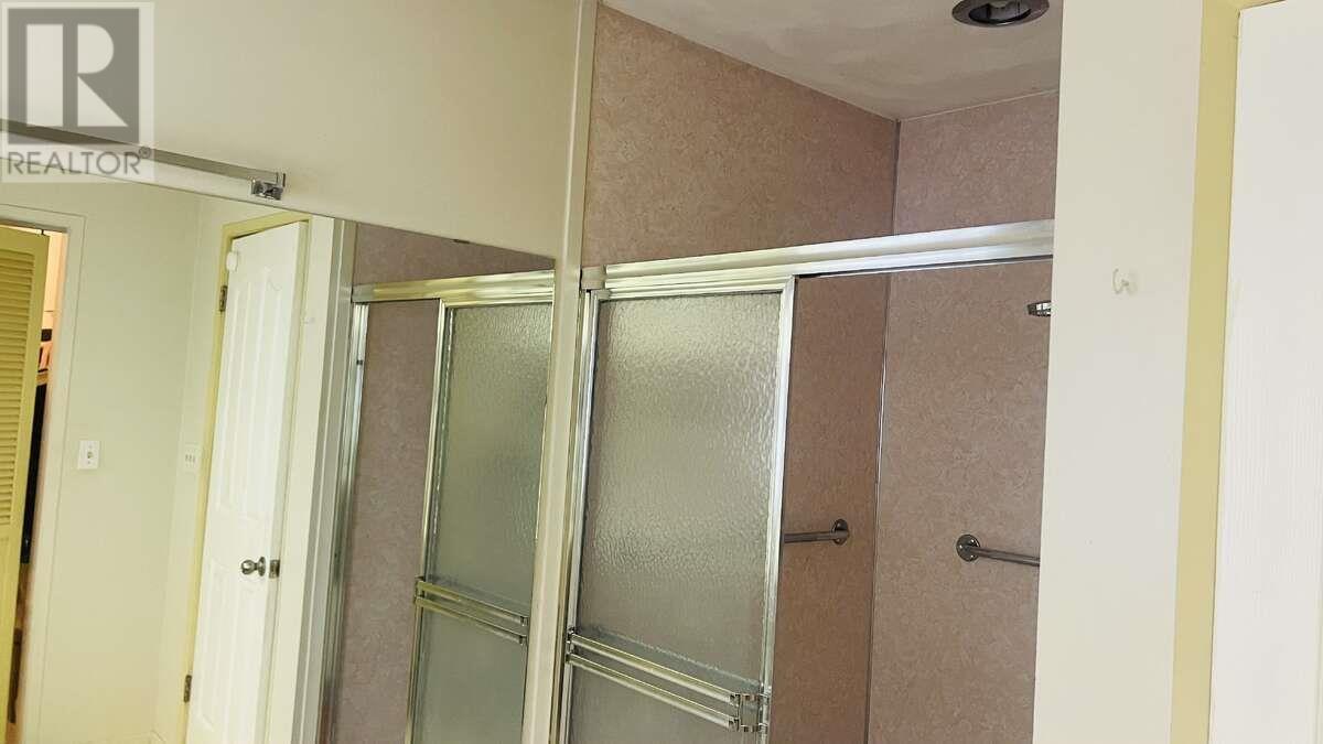 Listing Picture 14 of 18 : 753 E 55TH AVENUE, Vancouver / 溫哥華 - 魯藝地產 Yvonne Lu Group - MLS Medallion Club Member