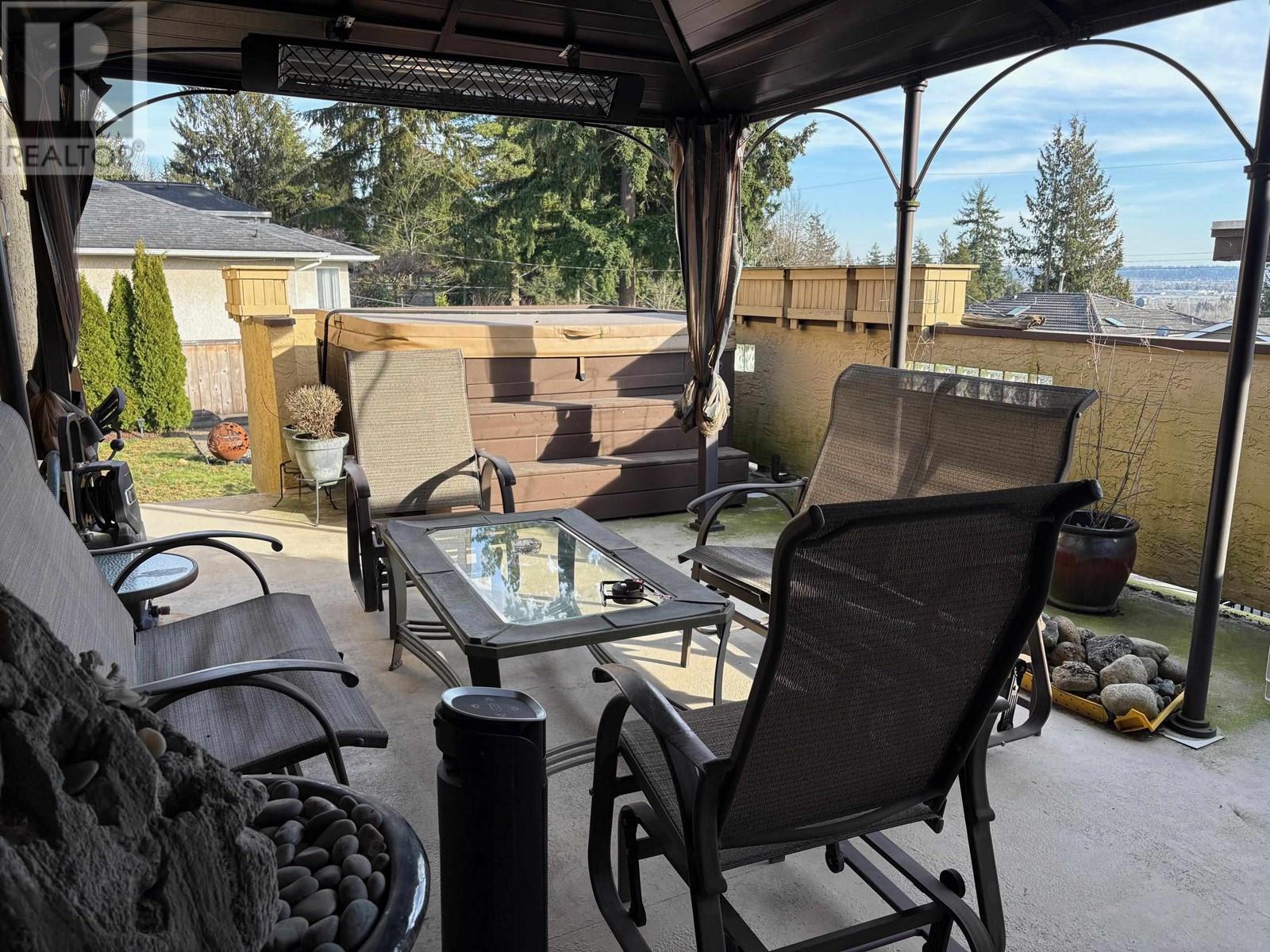 8228 Macpherson Avenue, Burnaby, British Columbia  V5J 4P9 - Photo 6 - R2965945